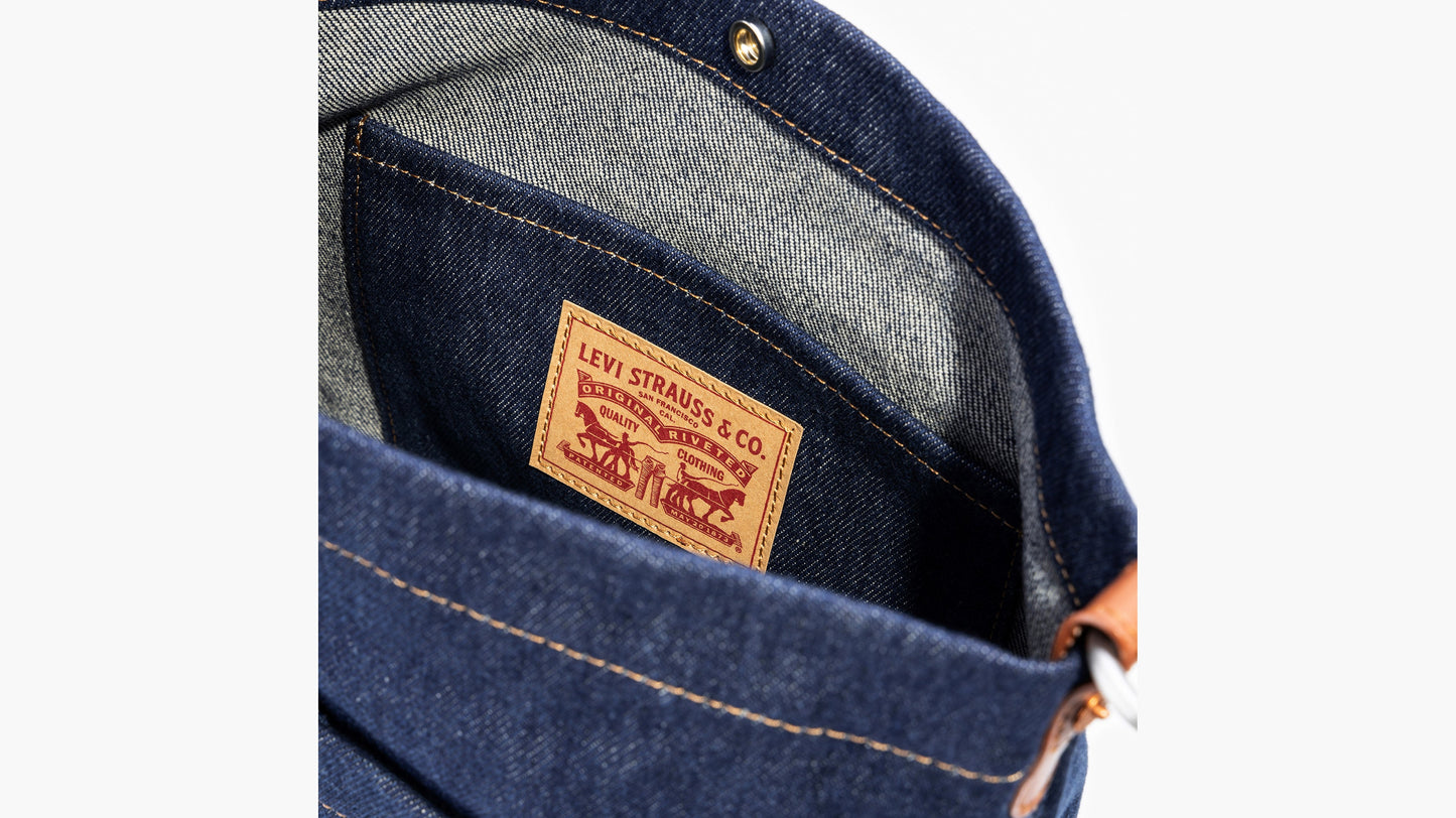 Closer view of inside of Levi’s women’s crossbody bag in denim