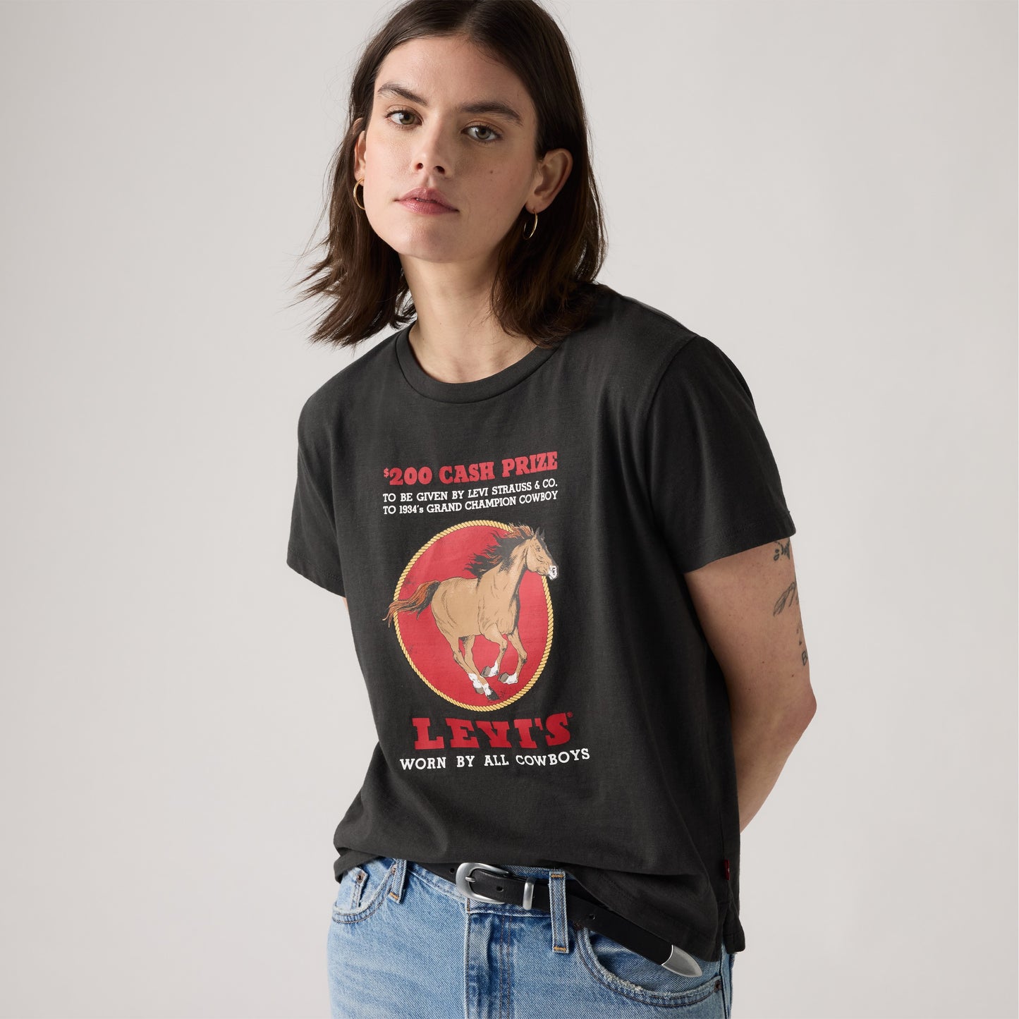 Levi's® Women's Graphic Boxy T-Shirt
