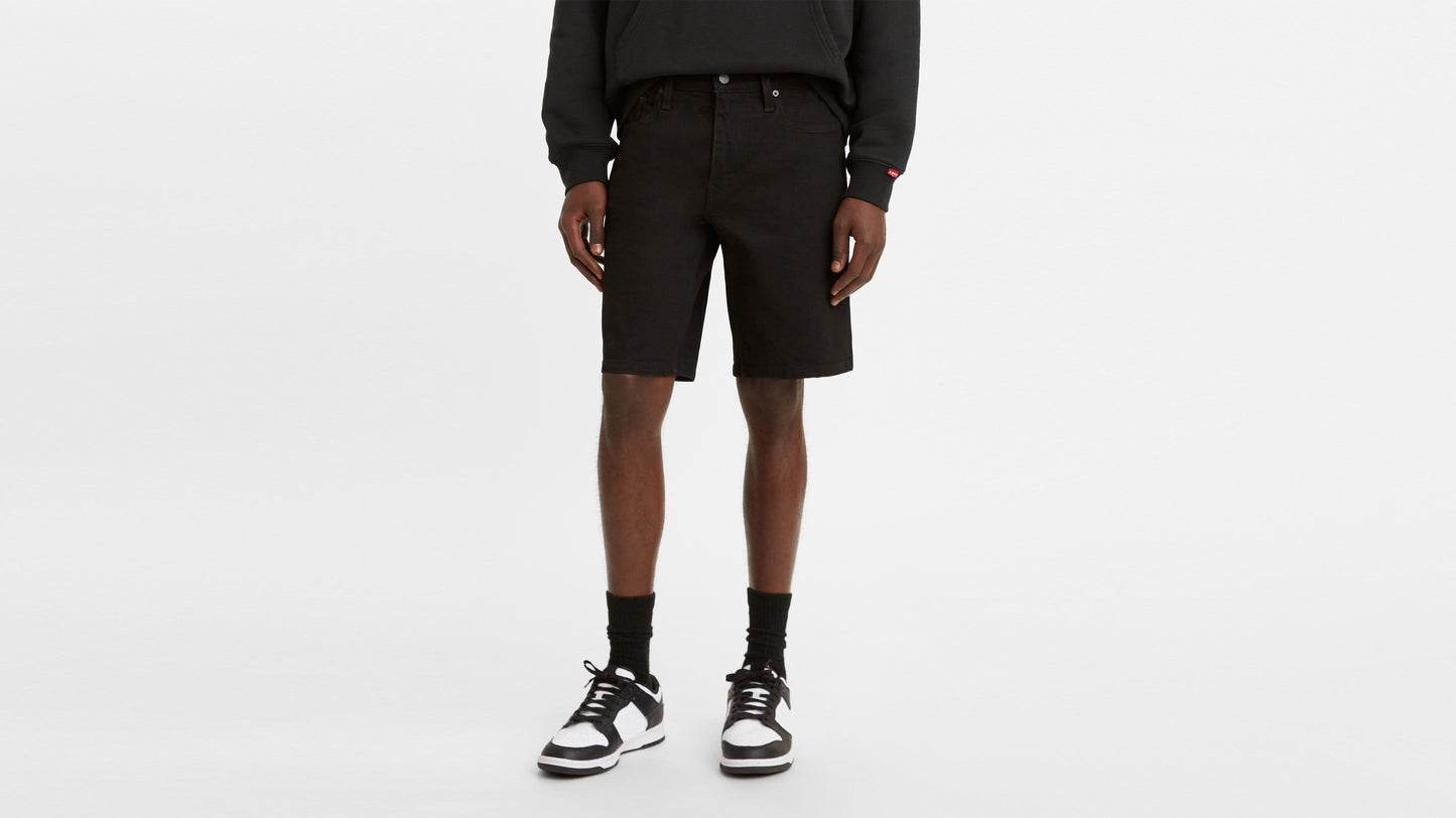 Levi’s Men’s 405 Standard Shorts, Lifestyle View, Relaxed Fit, Black