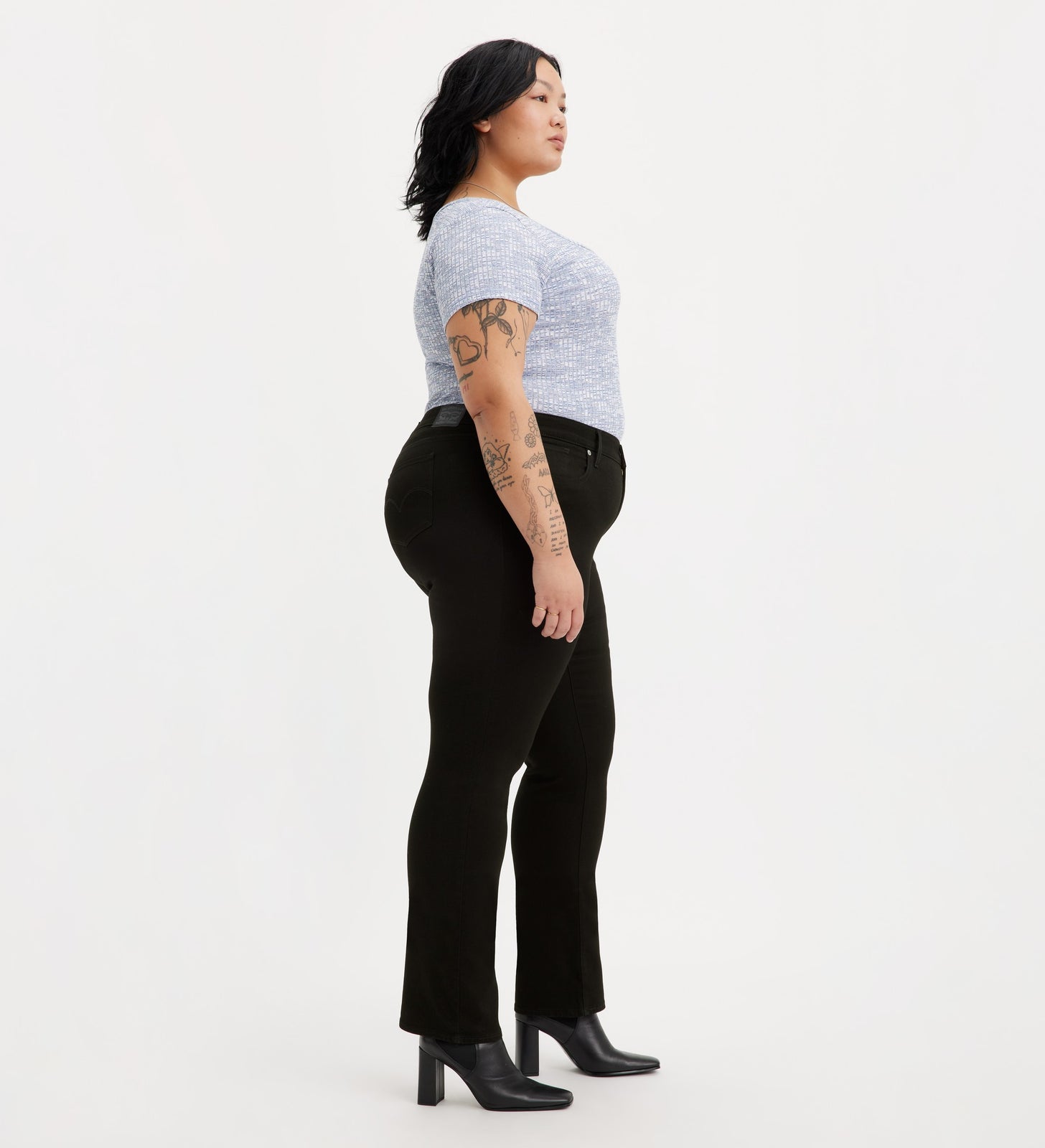 Main 3 - Levi’s® Women's 314 Shaping Straight Jeans - 196410058