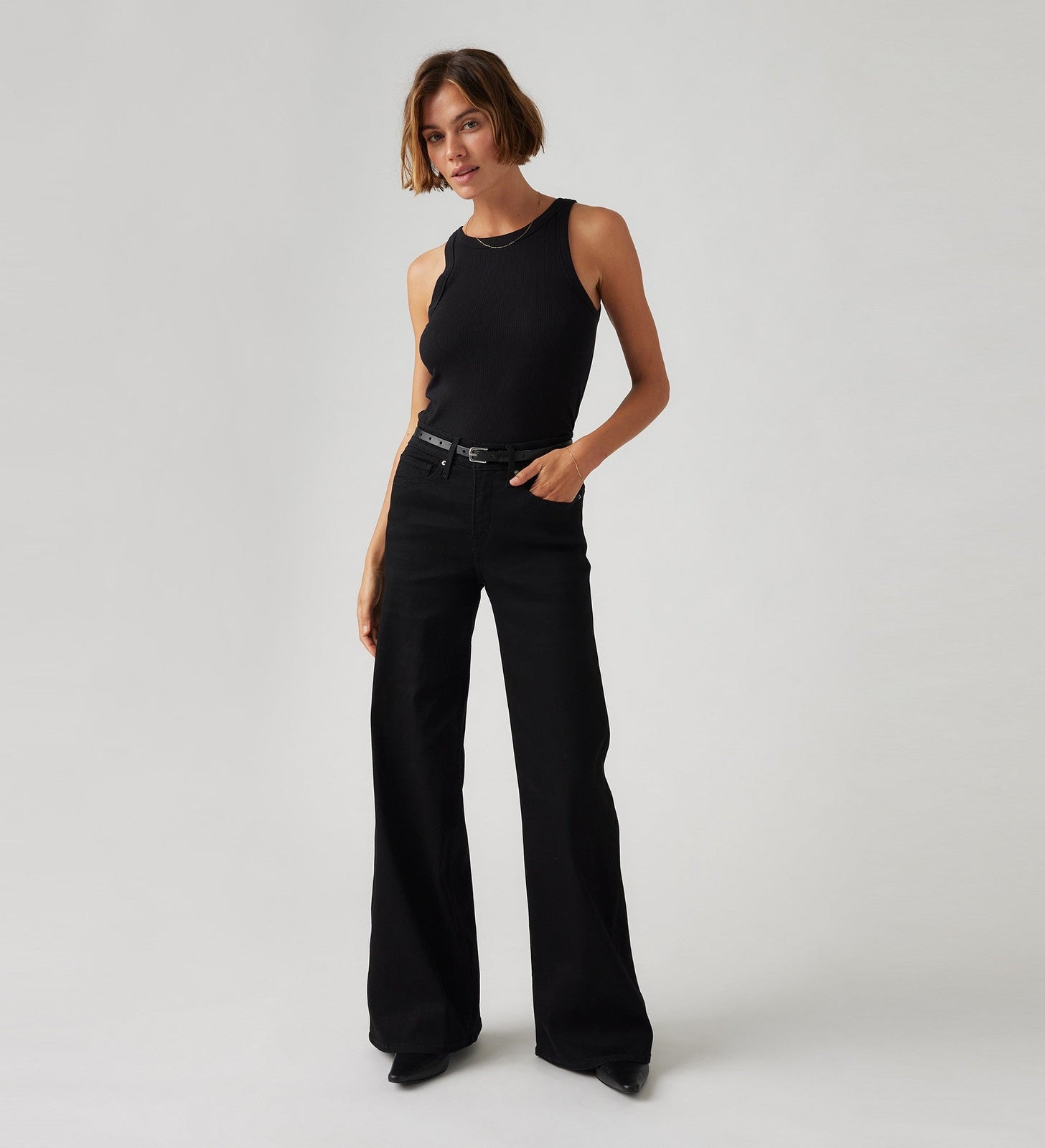Main 1 - Levi's® Women's 318 Shaping Wide Leg Jeans - 001PZ0005
