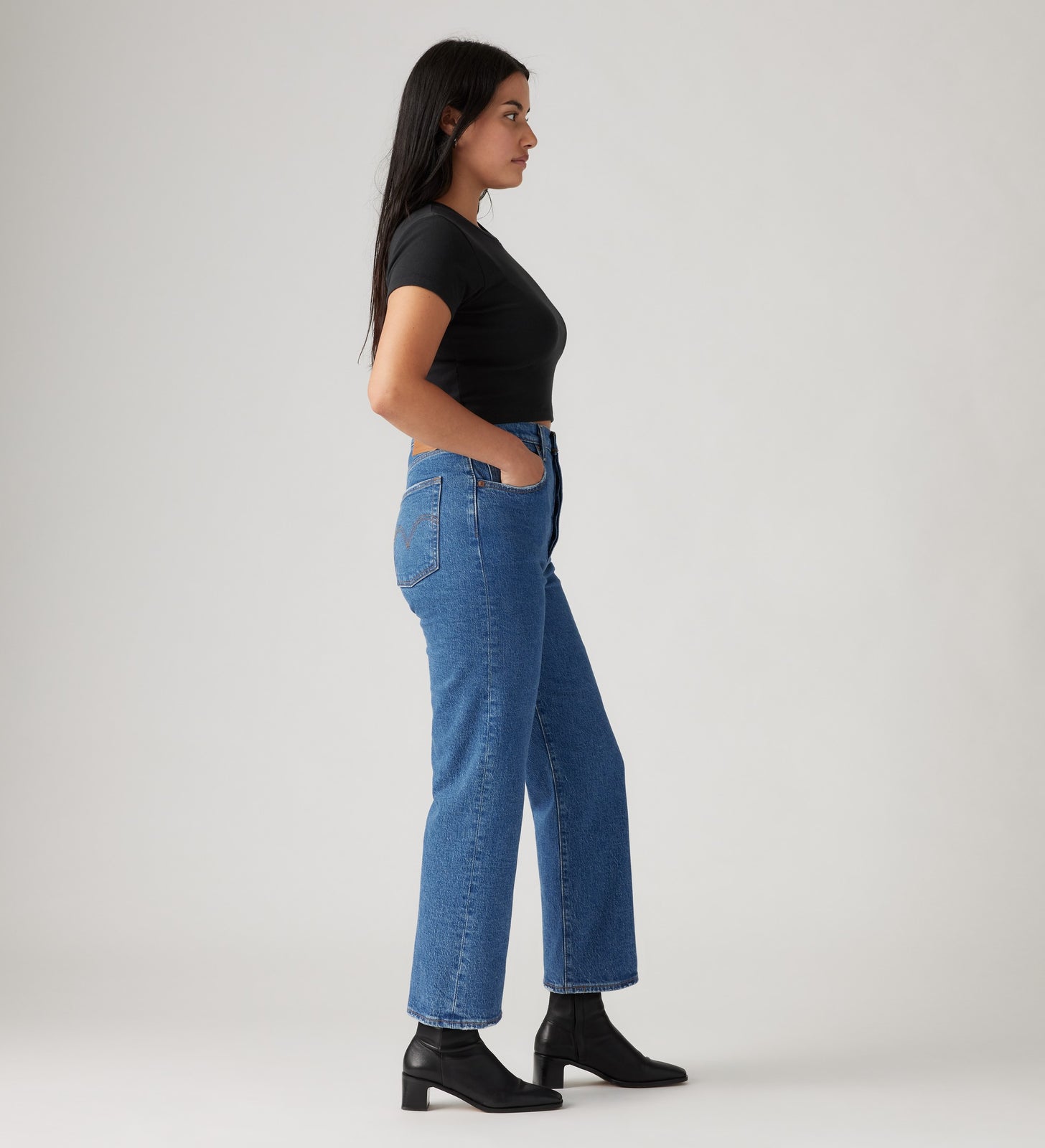 Main 3 - Levi's® Women's Ribcage Straight Ankle Jeans - 726930117