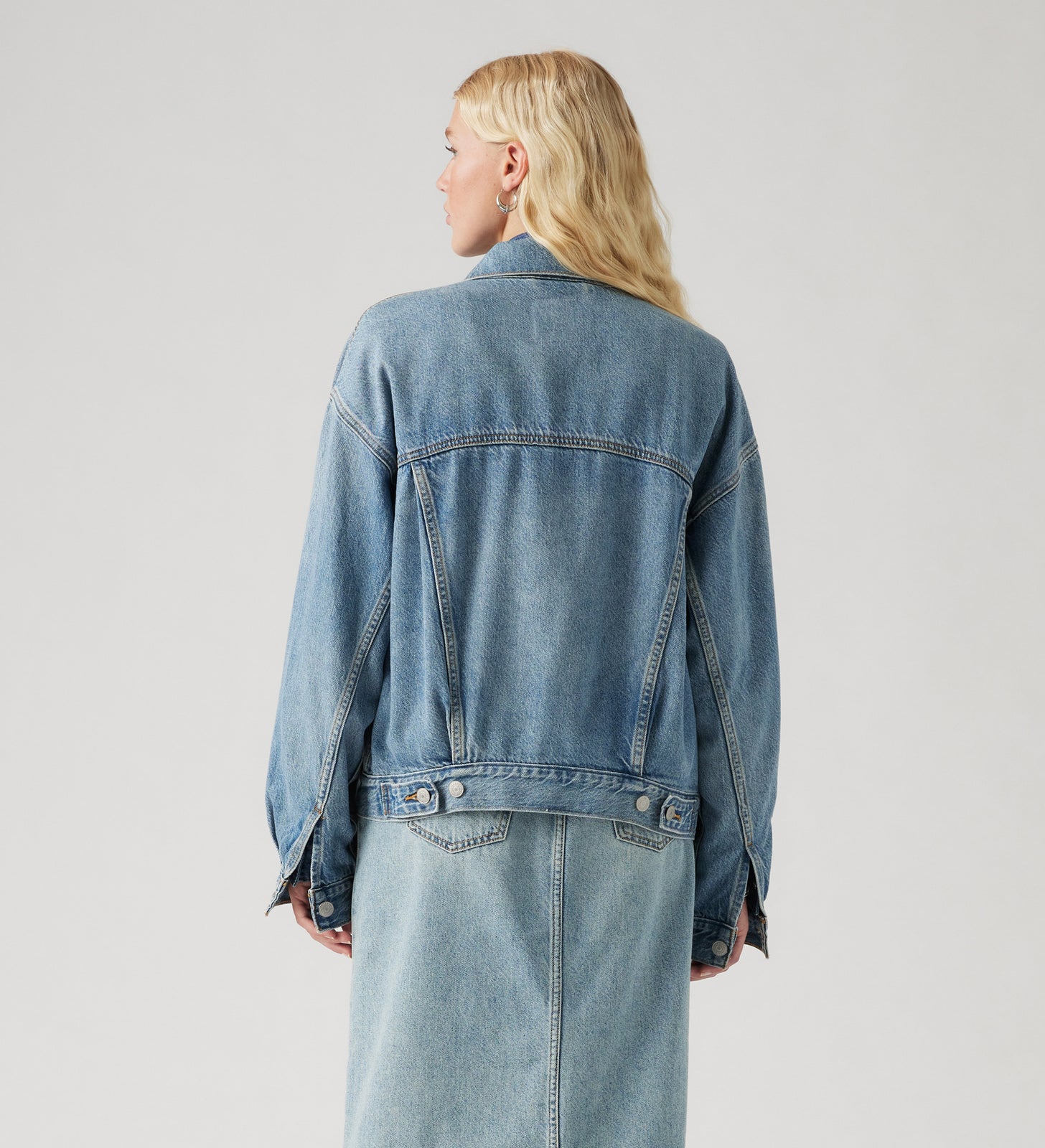 Main 3 - Levi's® Women's '90s Trucker Jacket - A17430004