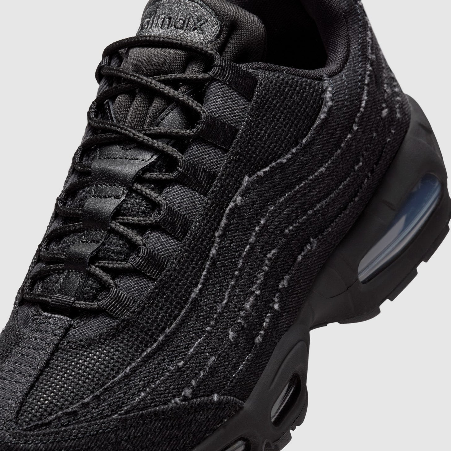Main 4 - Levi's® x Nike Air Max 95 Black - 0061X0001