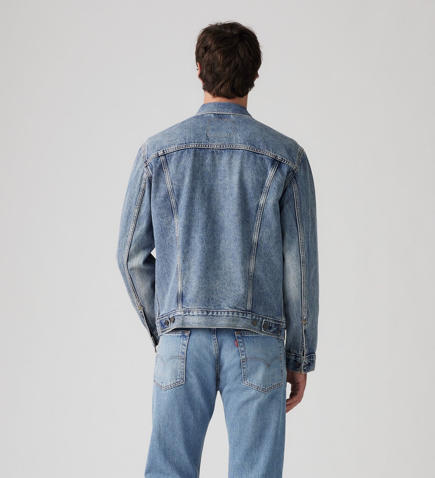 Men's Trucker Jacket – Grab the Timeless Fit in Denim