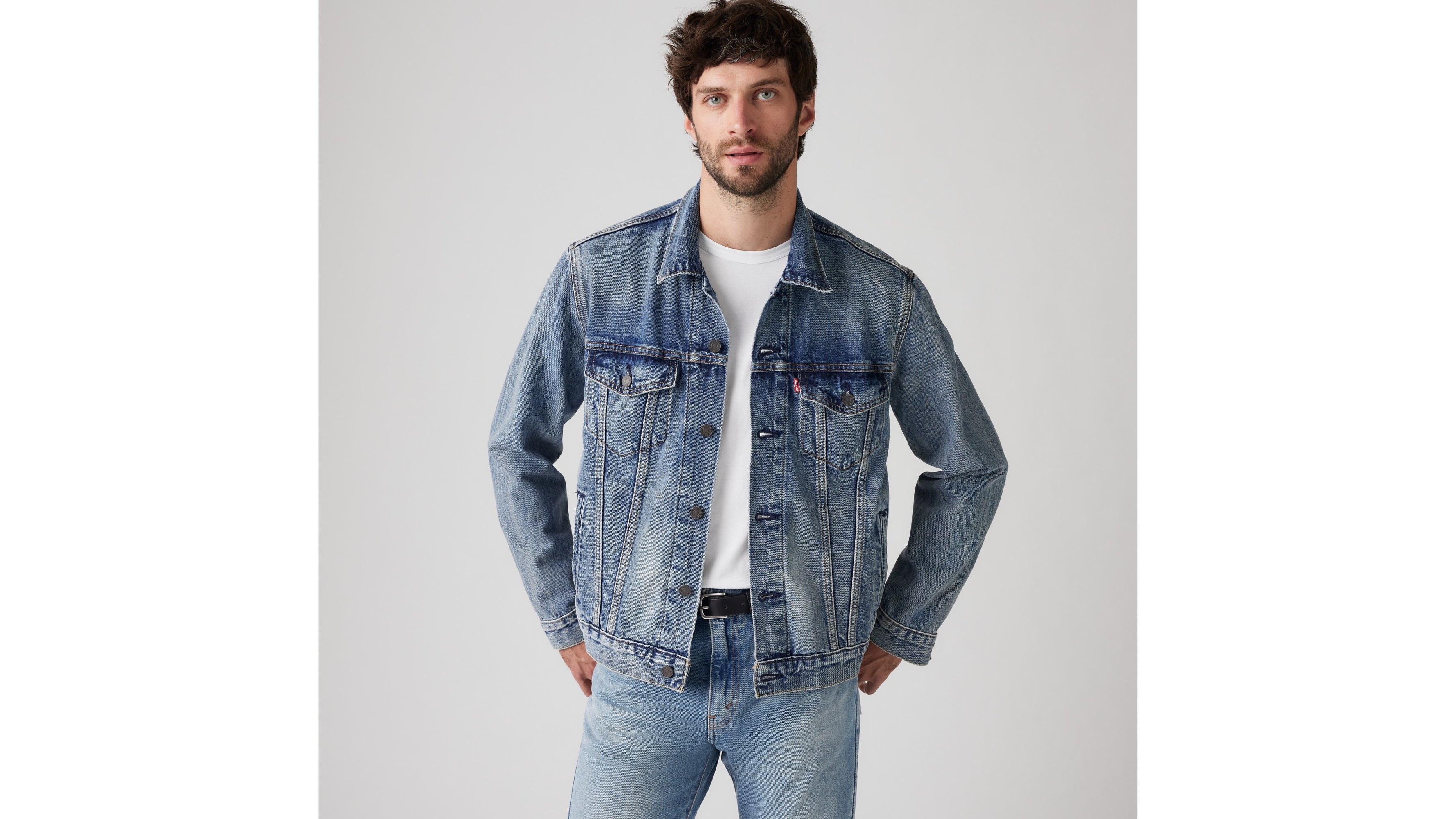 Men's Trucker Jacket – Grab the Timeless Fit in Denim