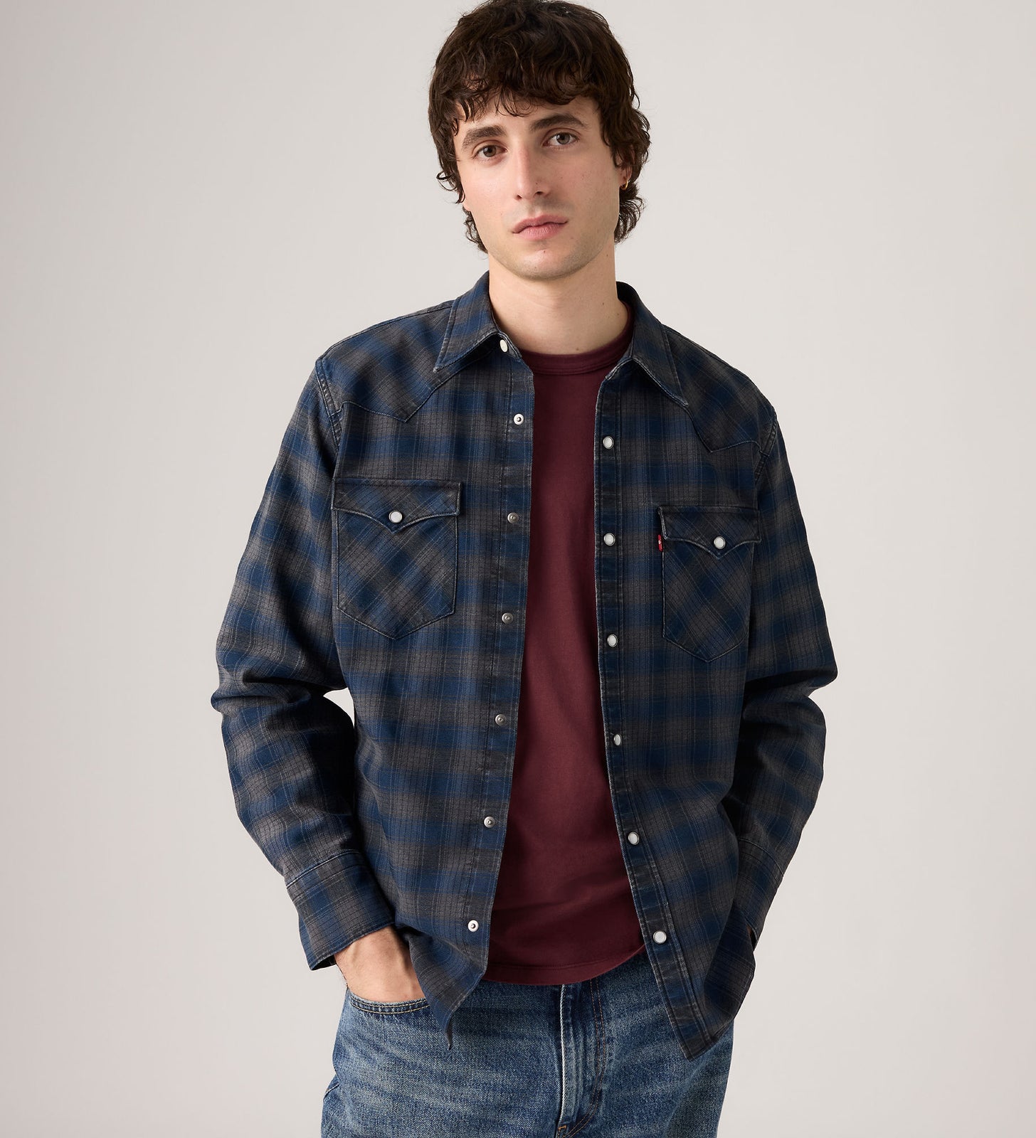 Main 1 - Levi's® Men's Barstow Standard Fit Western Shirt - 857440133