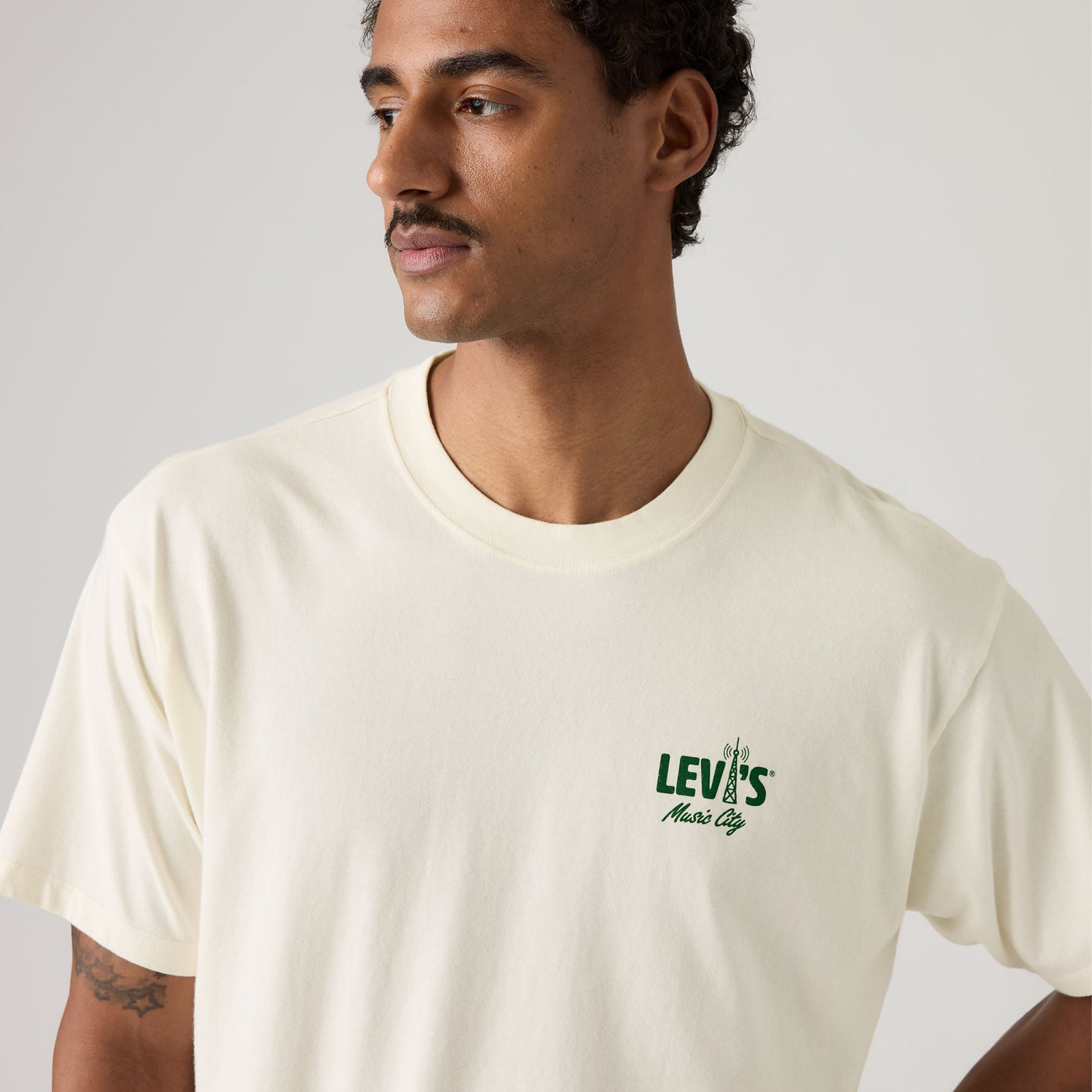 Main 1 - Levi's® Men's Graphic Vintage Fit T-Shirt - 873730455