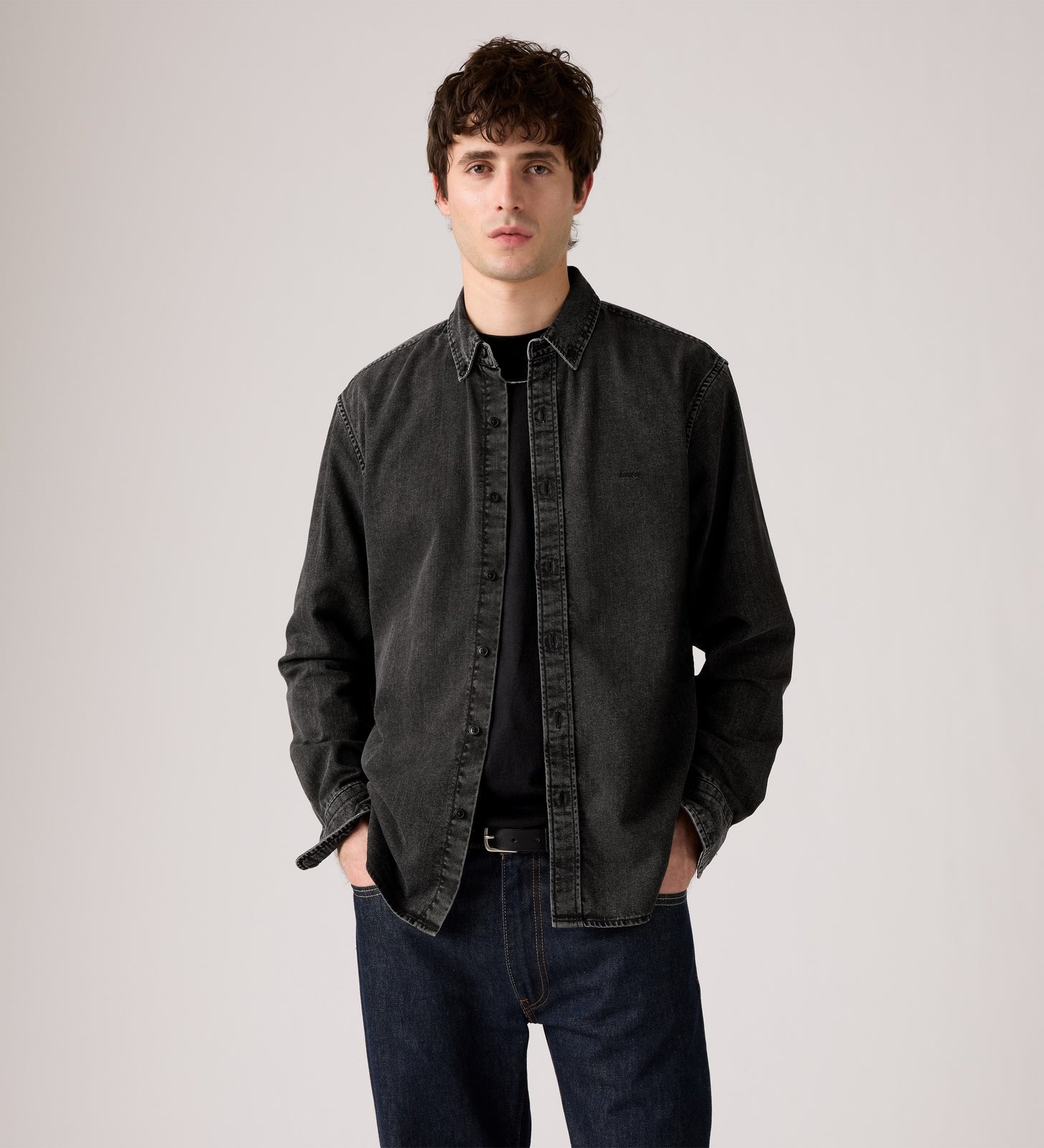 Main 4 - Levi's® Men's Authentic Button-Down Shirt - A72100038