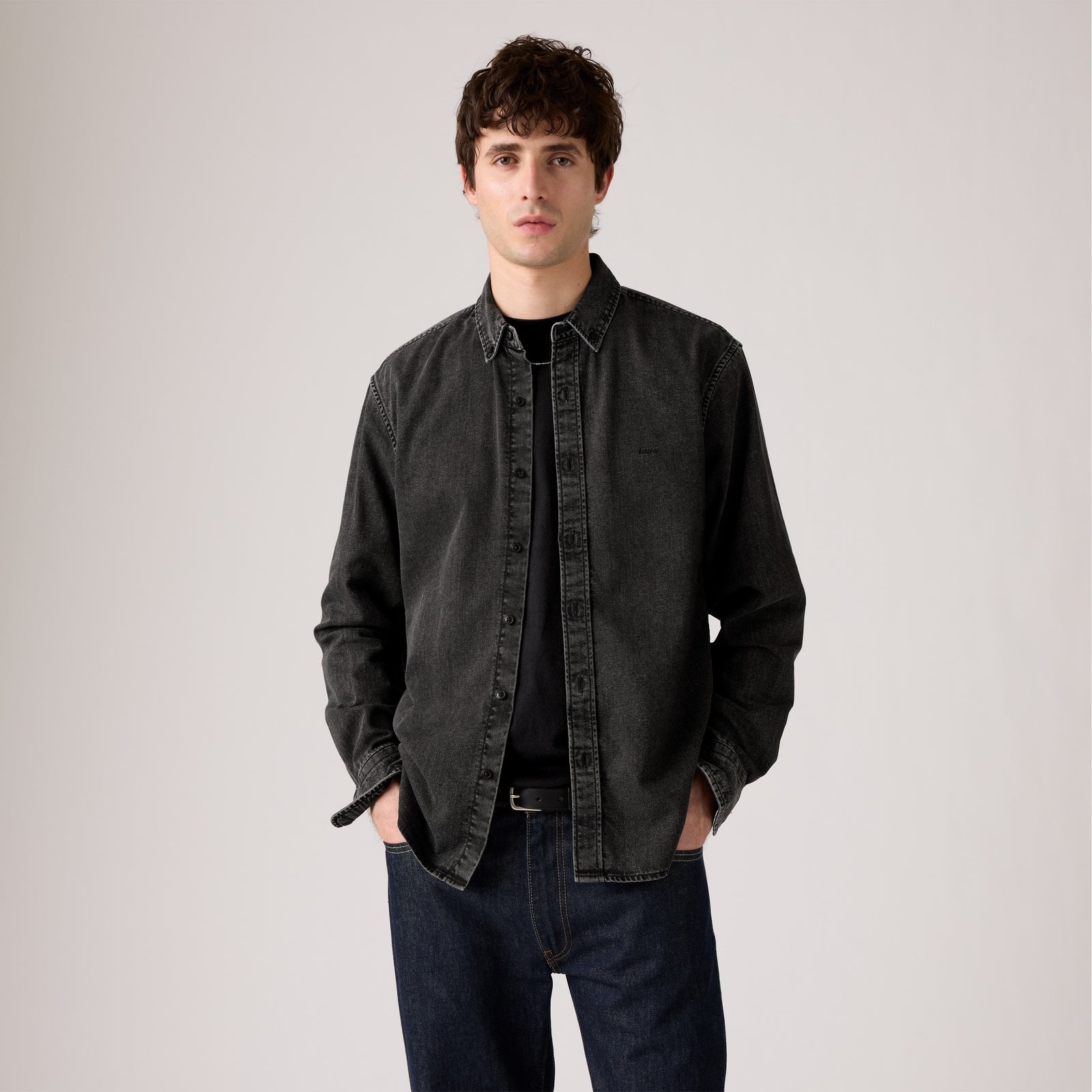 Main 4 - Levi's® Men's Authentic Button-Down Shirt - A72100038