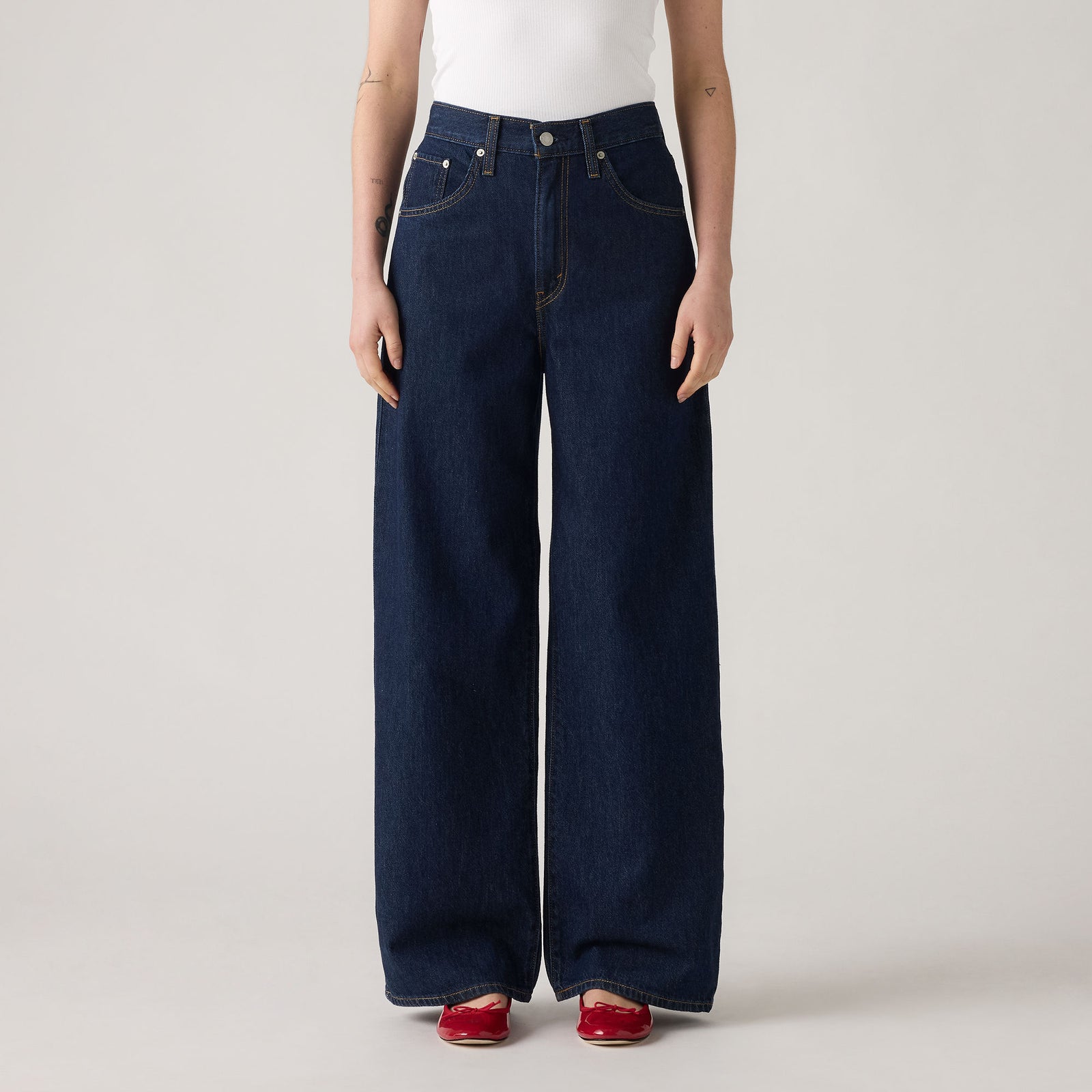Main 5 - Levi's® Women's Cinch Baggy Jeans - 001UP0016