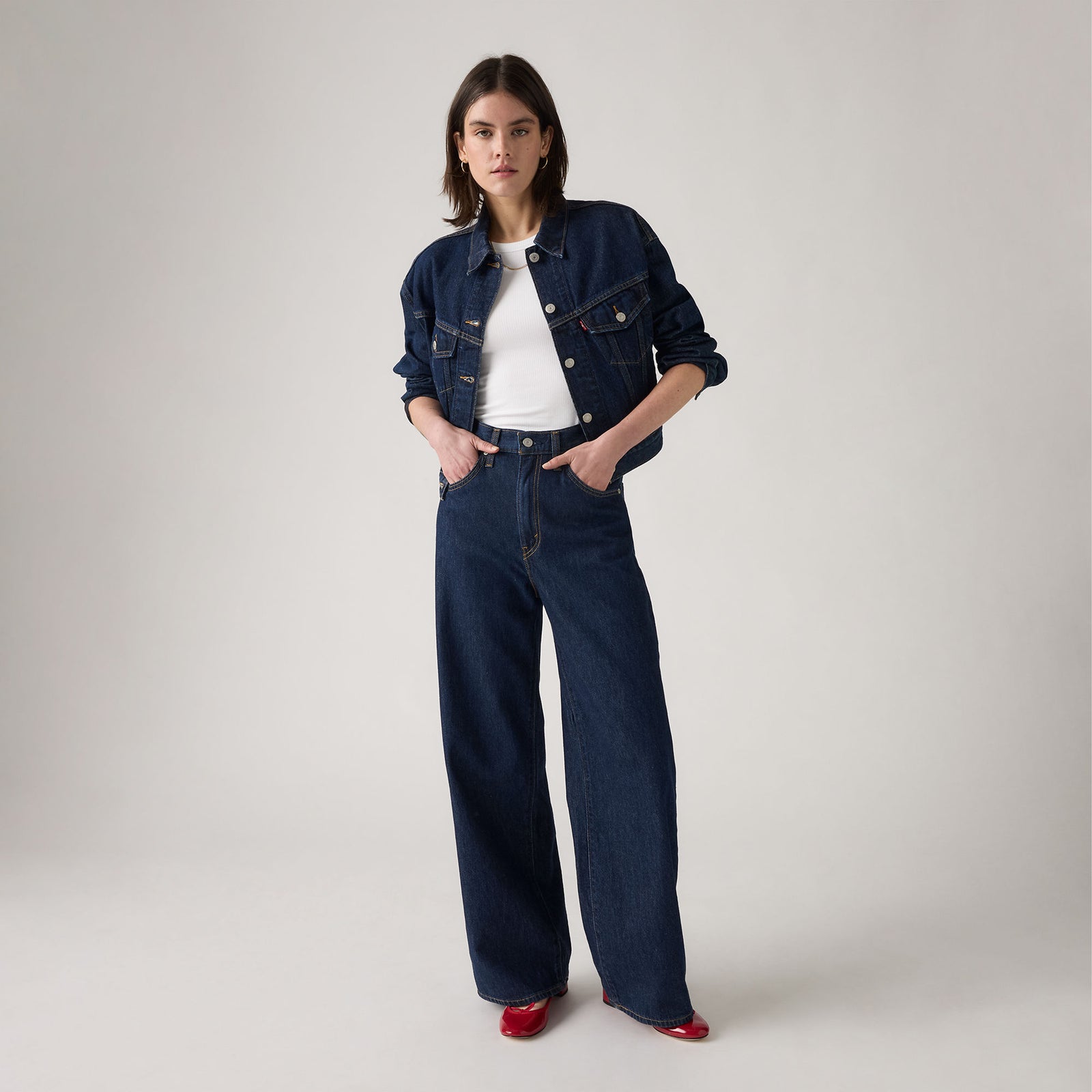 Main 4 - Levi's® Women's Cinch Baggy Jeans - 001UP0016