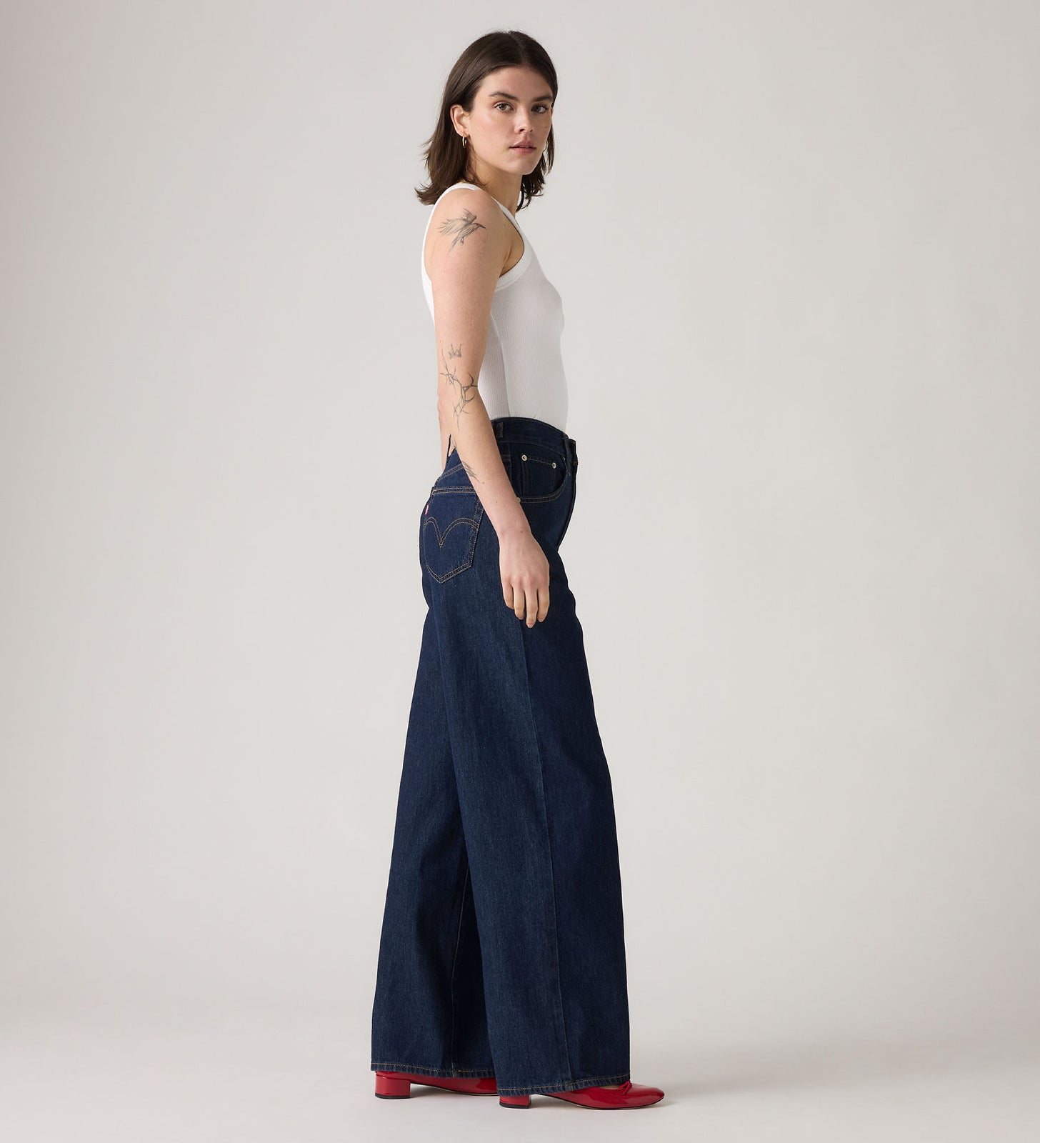 Main 3 - Levi's® Women's Cinch Baggy Jeans - 001UP0016