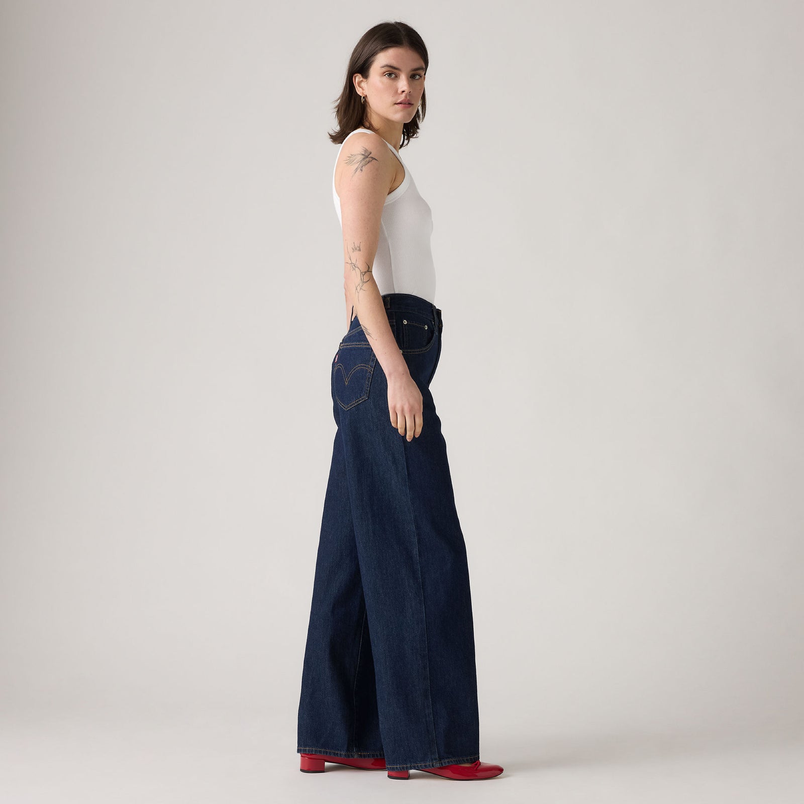 Main 3 - Levi's® Women's Cinch Baggy Jeans - 001UP0016