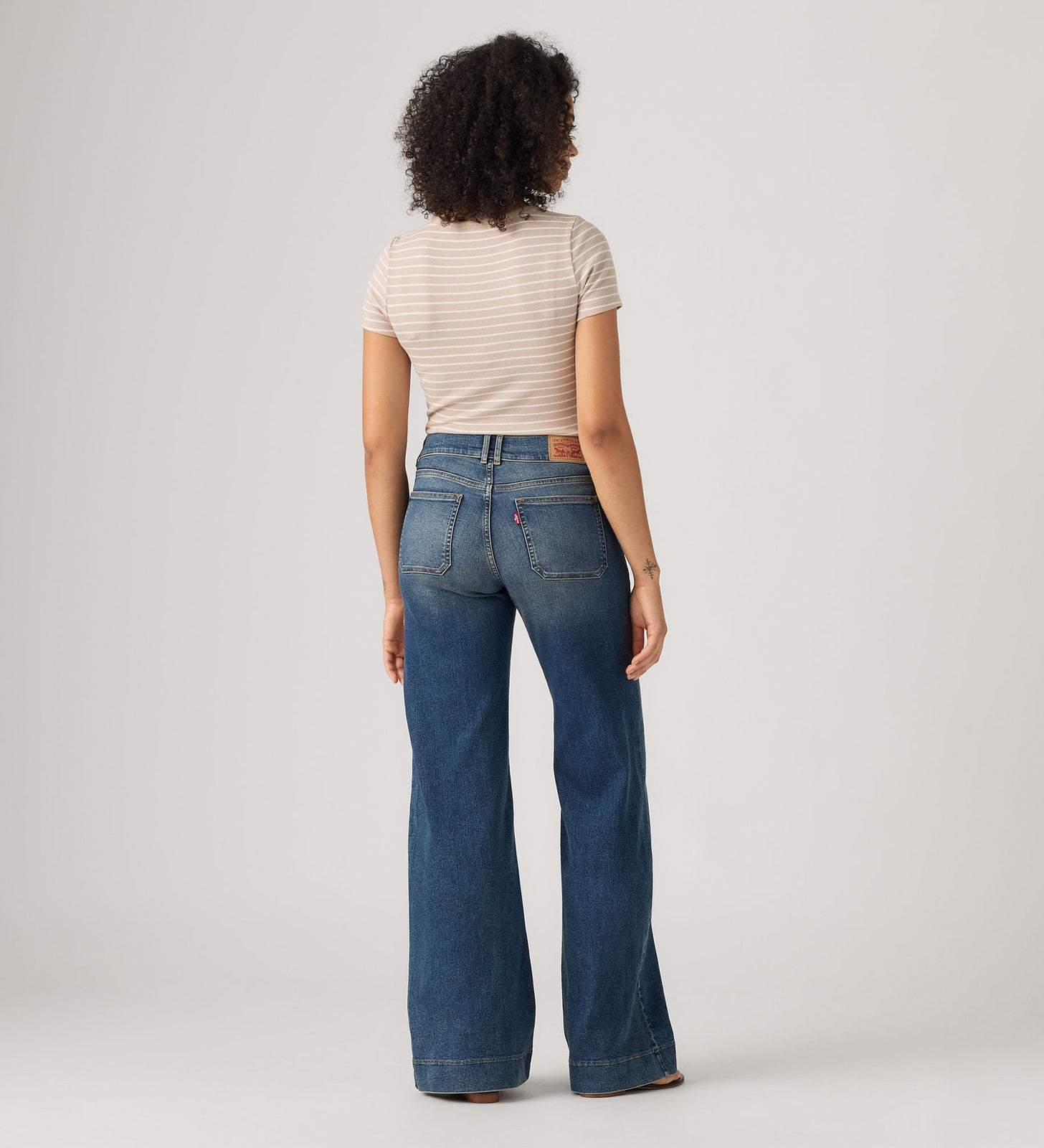 Main 3 - Levi's® Women's 318 Tailored Wide-Leg Jeans - 0081C0000