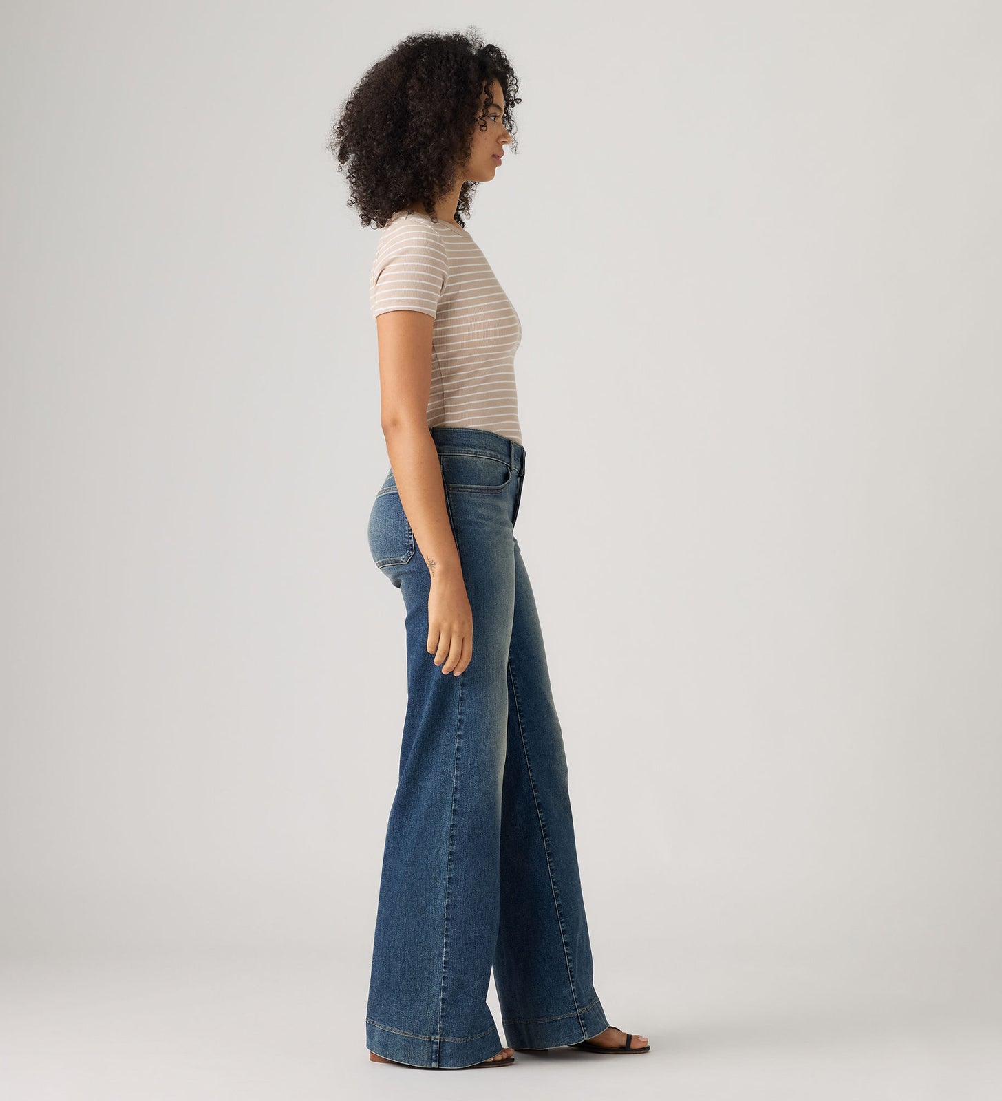 Main 4 - Levi's® Women's 318 Tailored Wide-Leg Jeans - 0081C0000