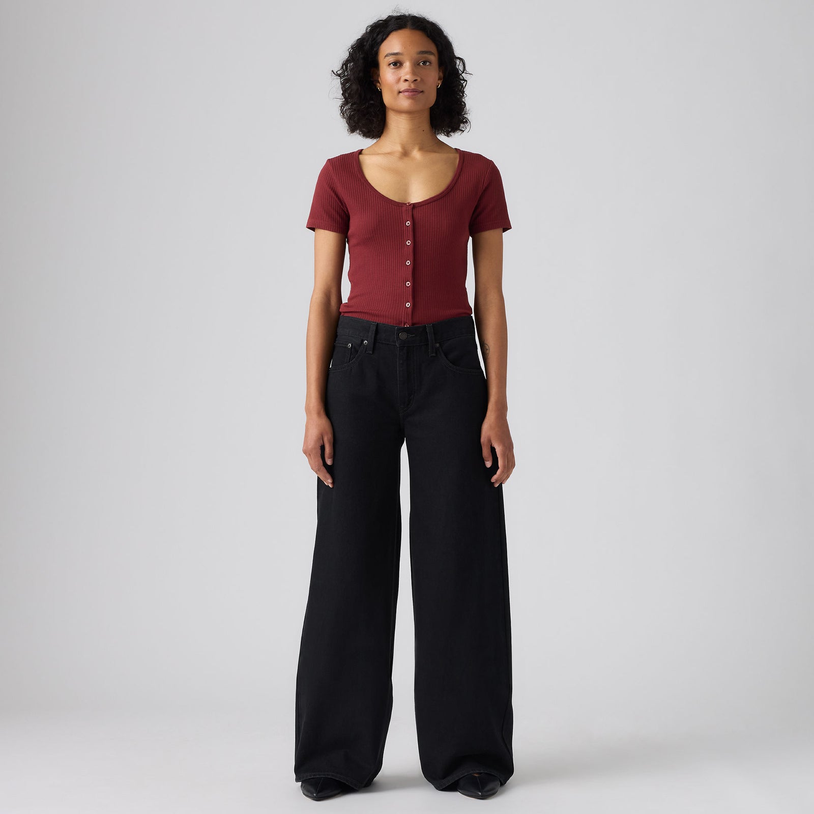 Main 1 - Levi's® Women's Middy Wide-Leg Jeans - 0081Z0000