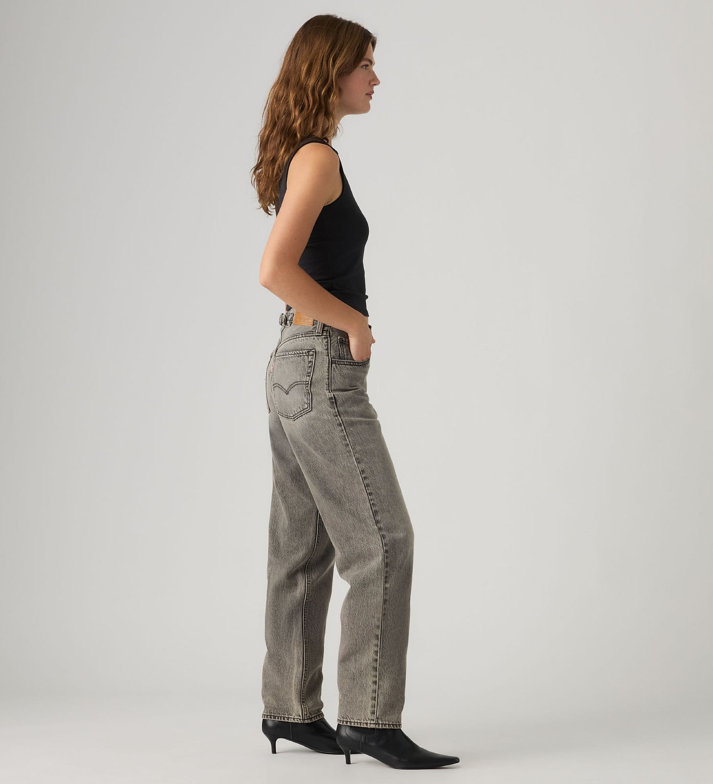 Main 3 - Levi's® Women's Loose Taper Jeans - 0083N0006