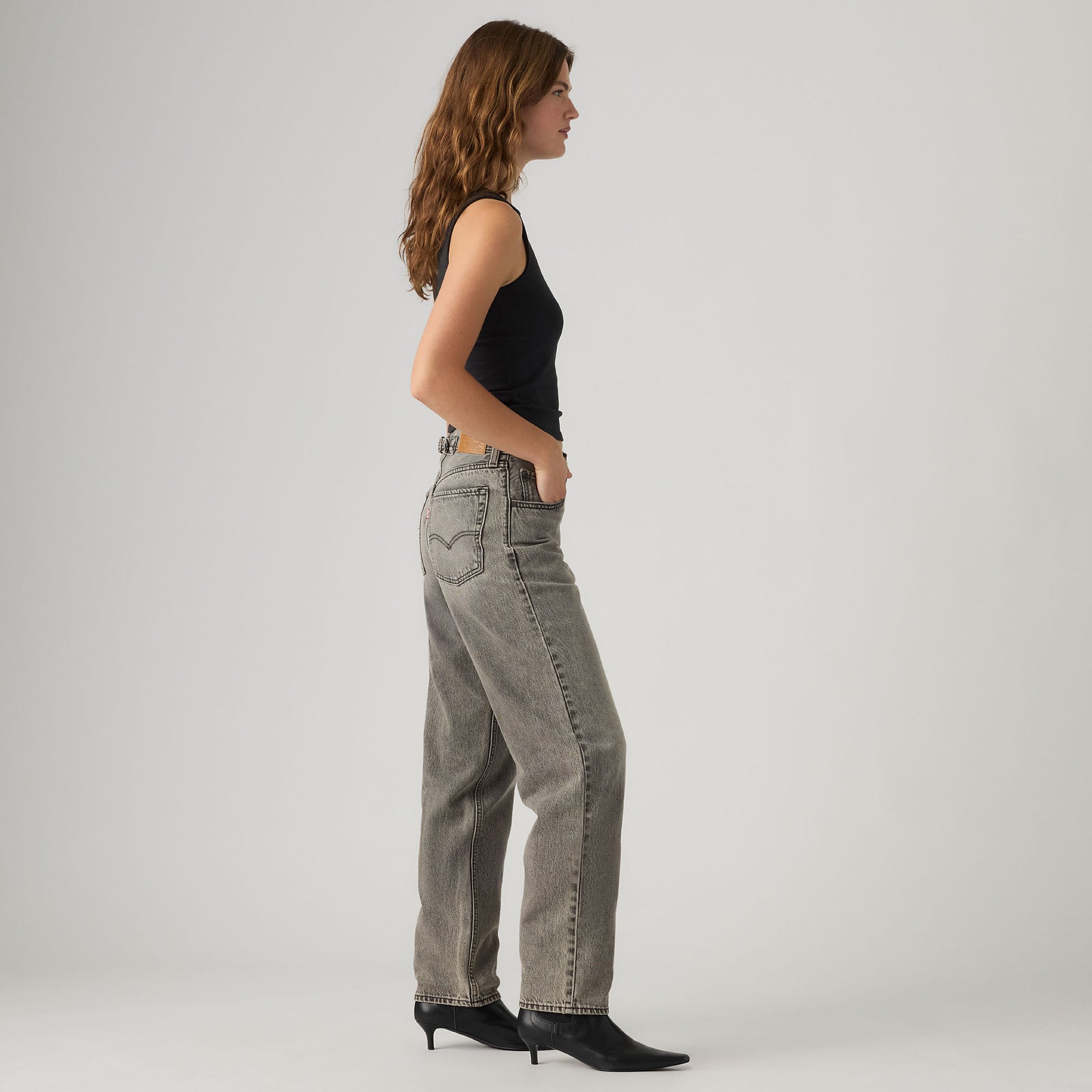 Main 3 - Levi's® Women's Loose Taper Jeans - 0083N0006
