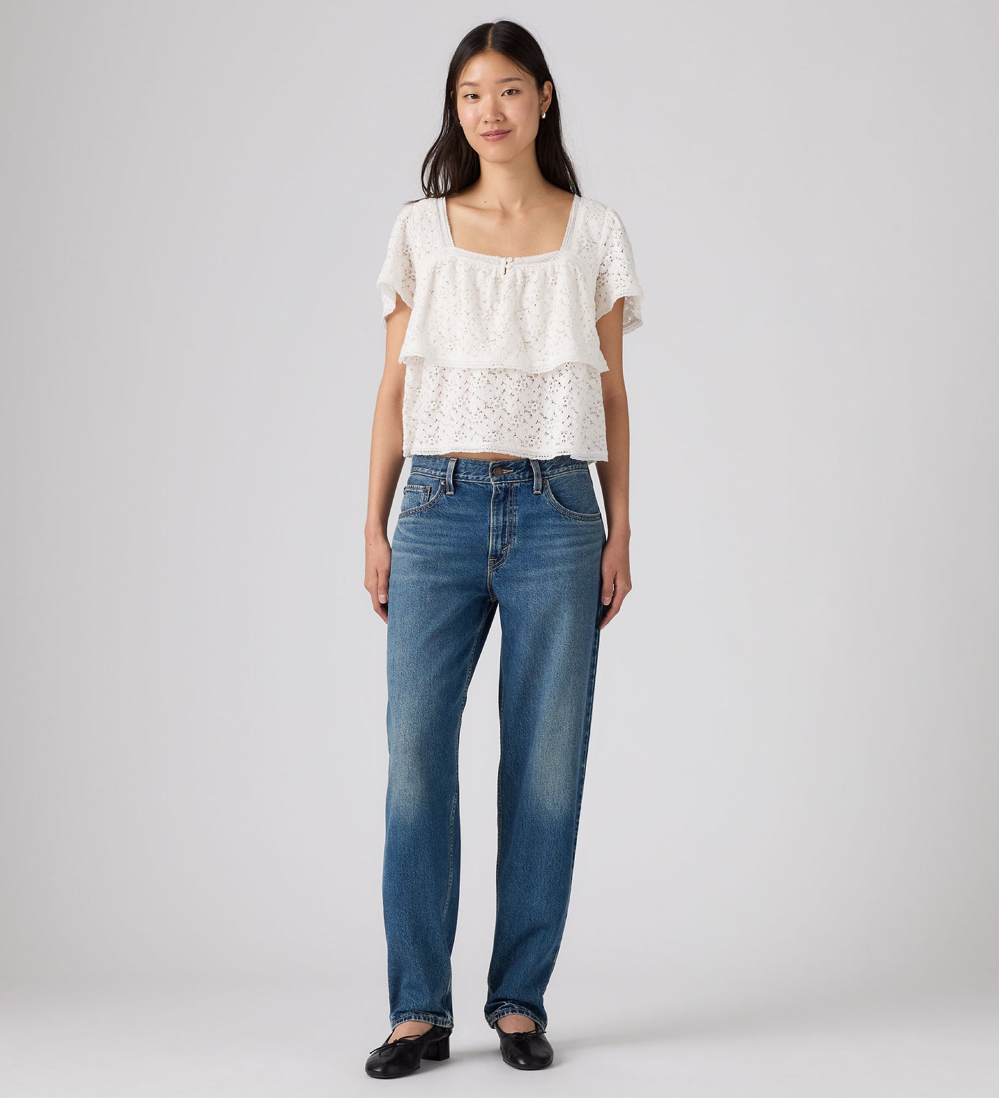 Main 2 - Levi's® Women's Loose Taper Jeans - 0083N0008