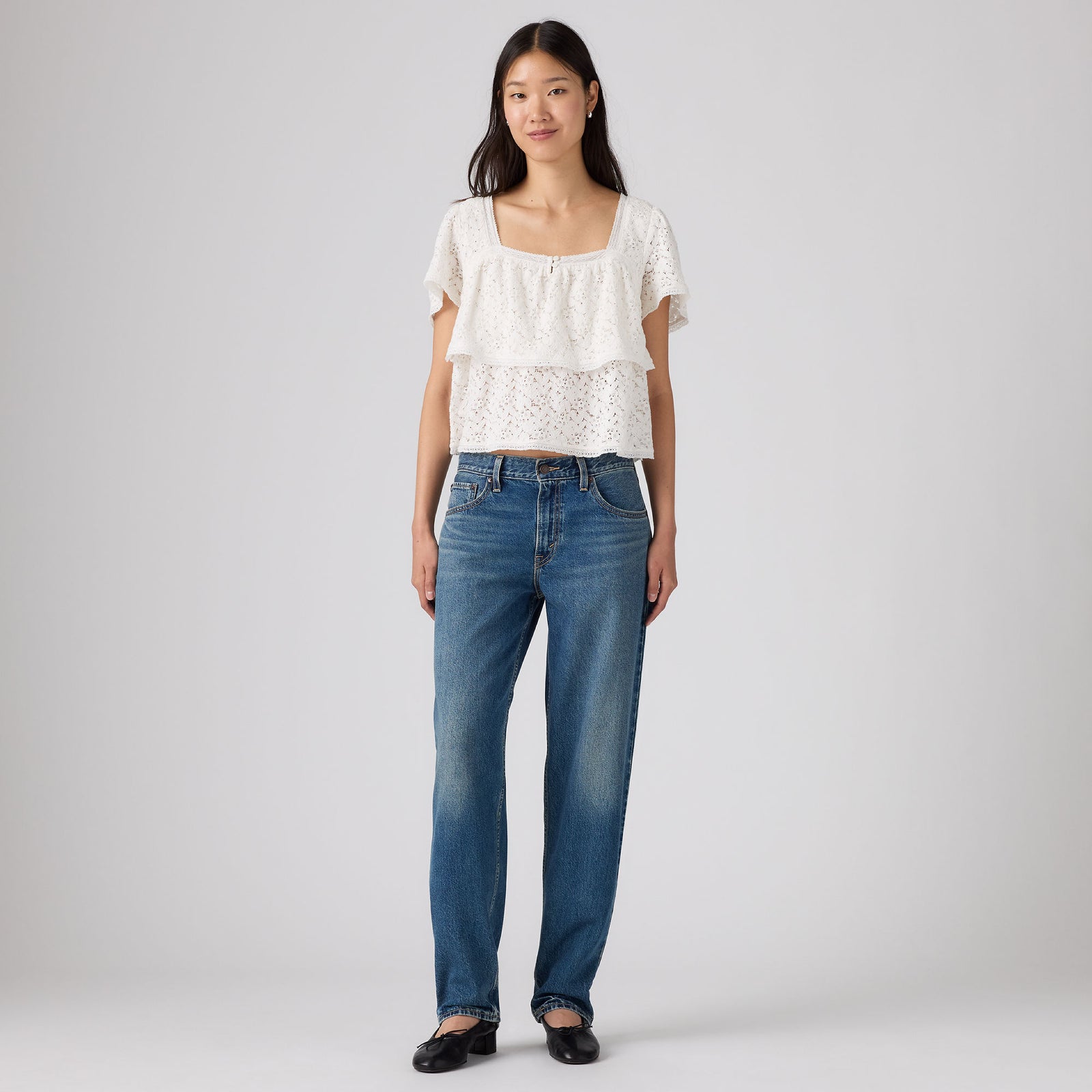 Main 2 - Levi's® Women's Loose Taper Jeans - 0083N0008
