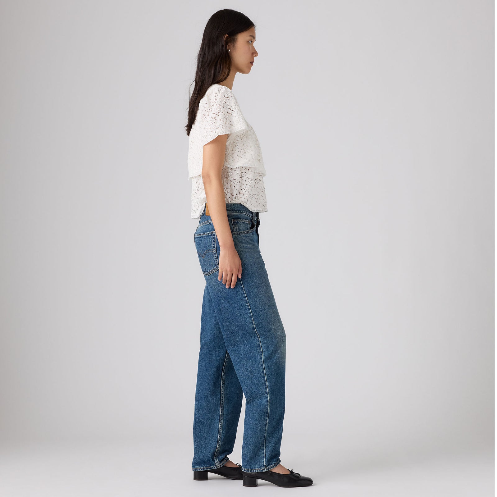 Main 4 - Levi's® Women's Loose Taper Jeans - 0083N0008