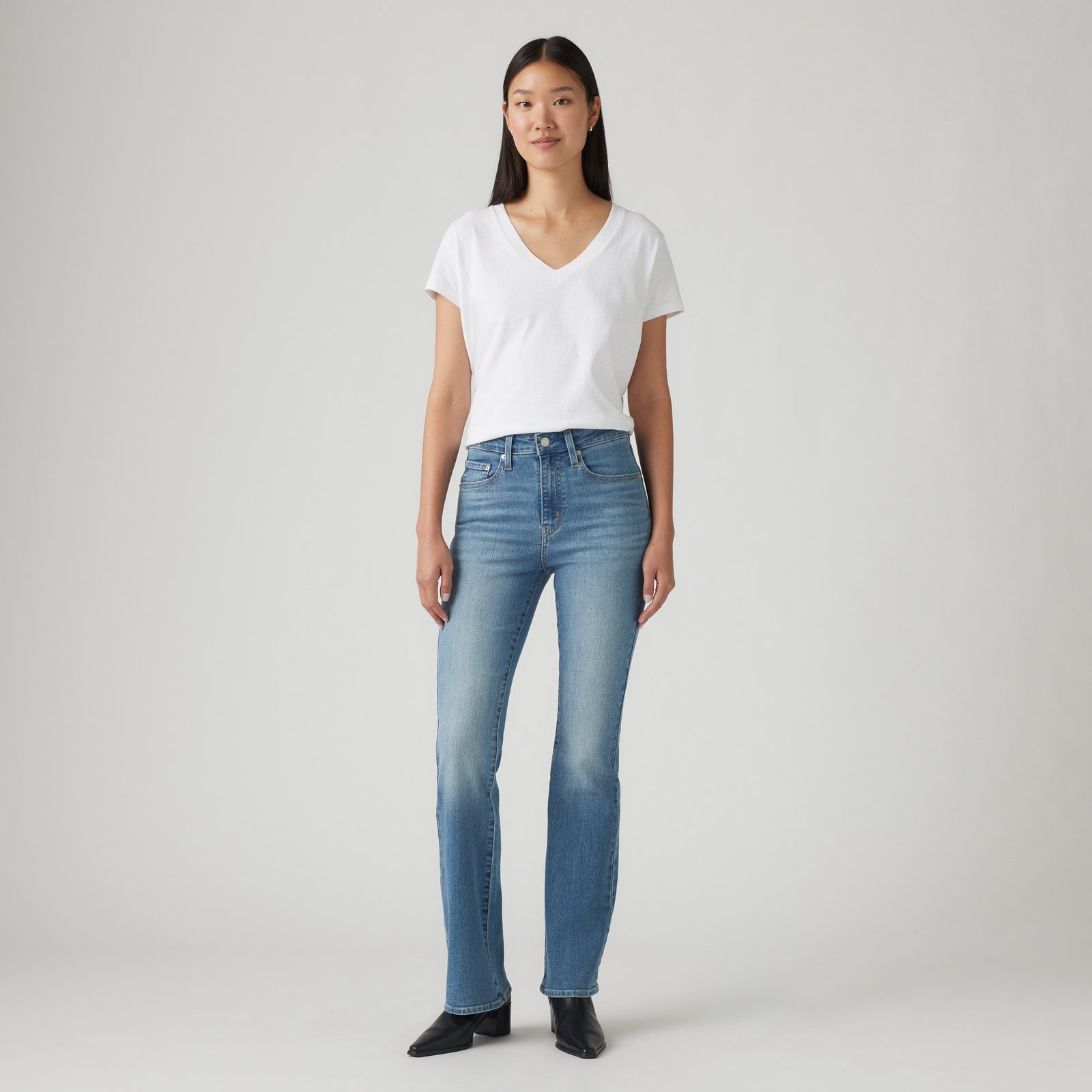 Main 5 - Levi's® Women's 725 High-Rise Bootcut Jeans SCL - 