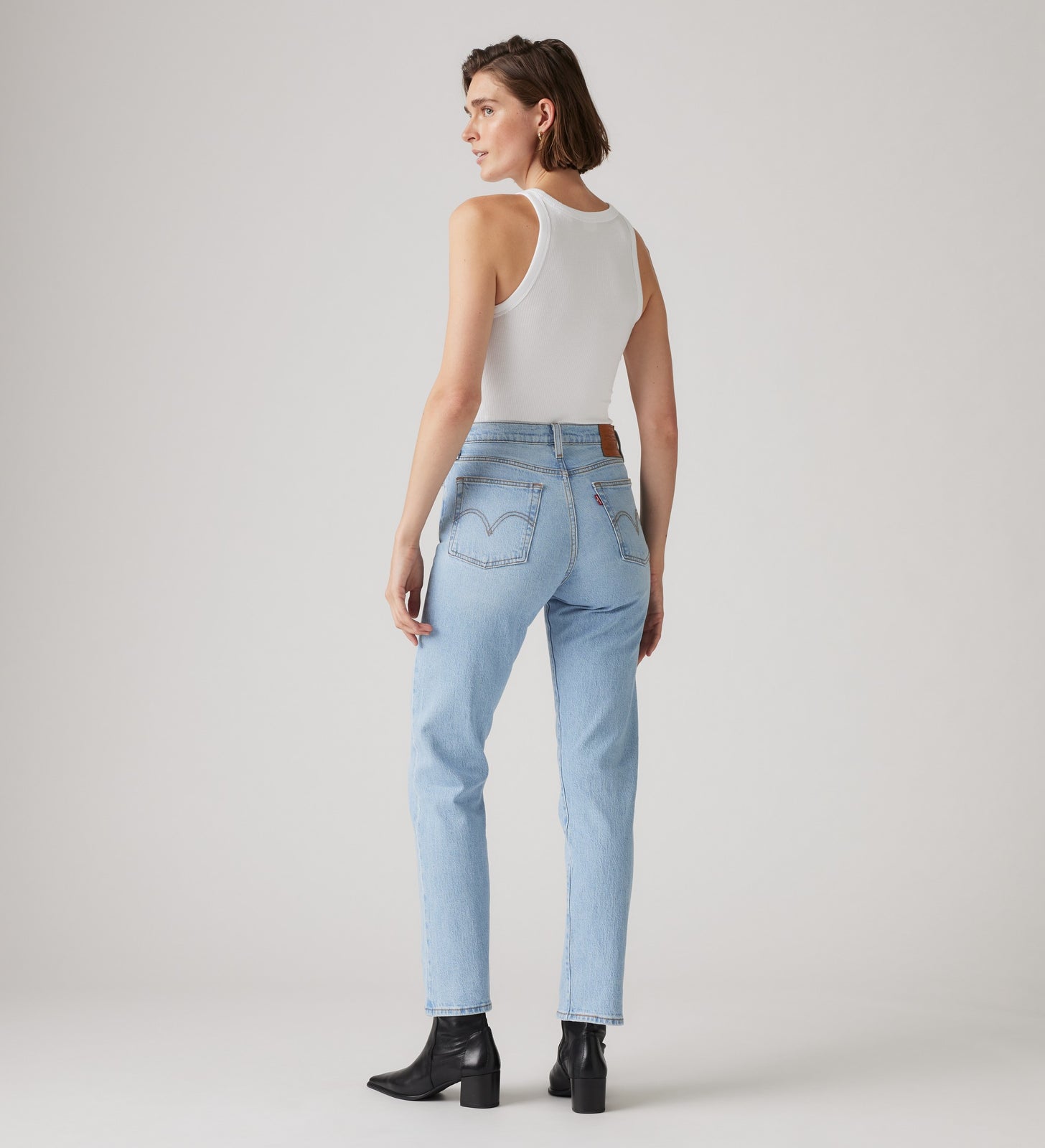 Main 2 - Levi's® Women's Wedgie Straight Jeans - 349640196