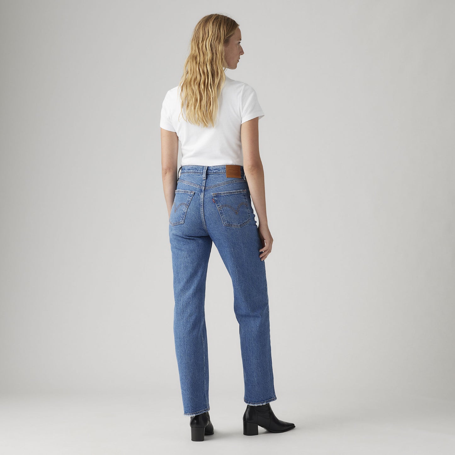 Levi's® Women's Ribcage Straight Ankle Jeans