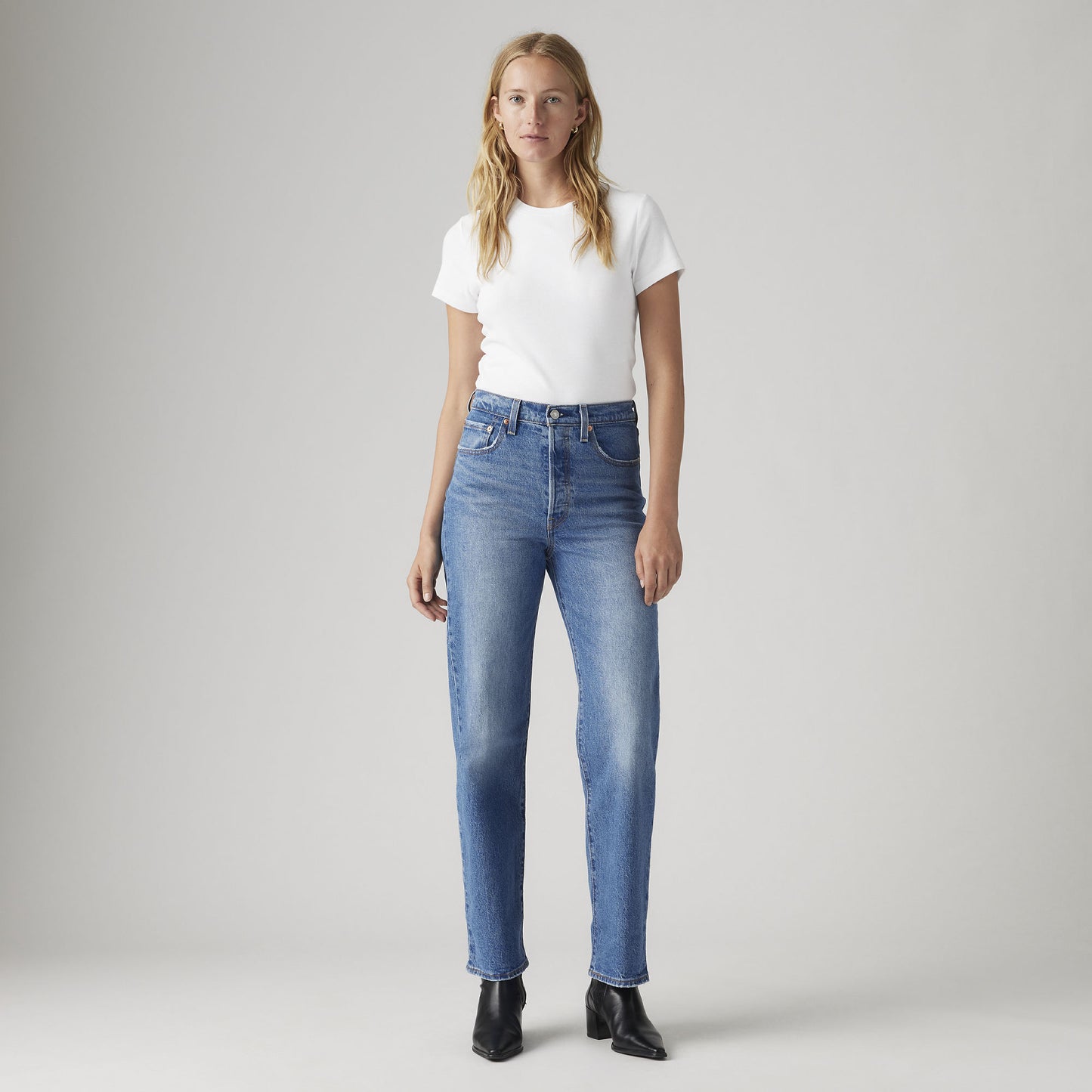 Levi's® Women's Ribcage Straight Ankle Jeans