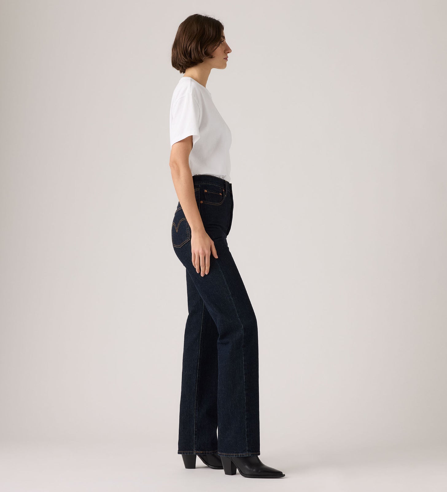 Main 3 - Levi's® Women's Ribcage Full-Length Jeans - 790780014