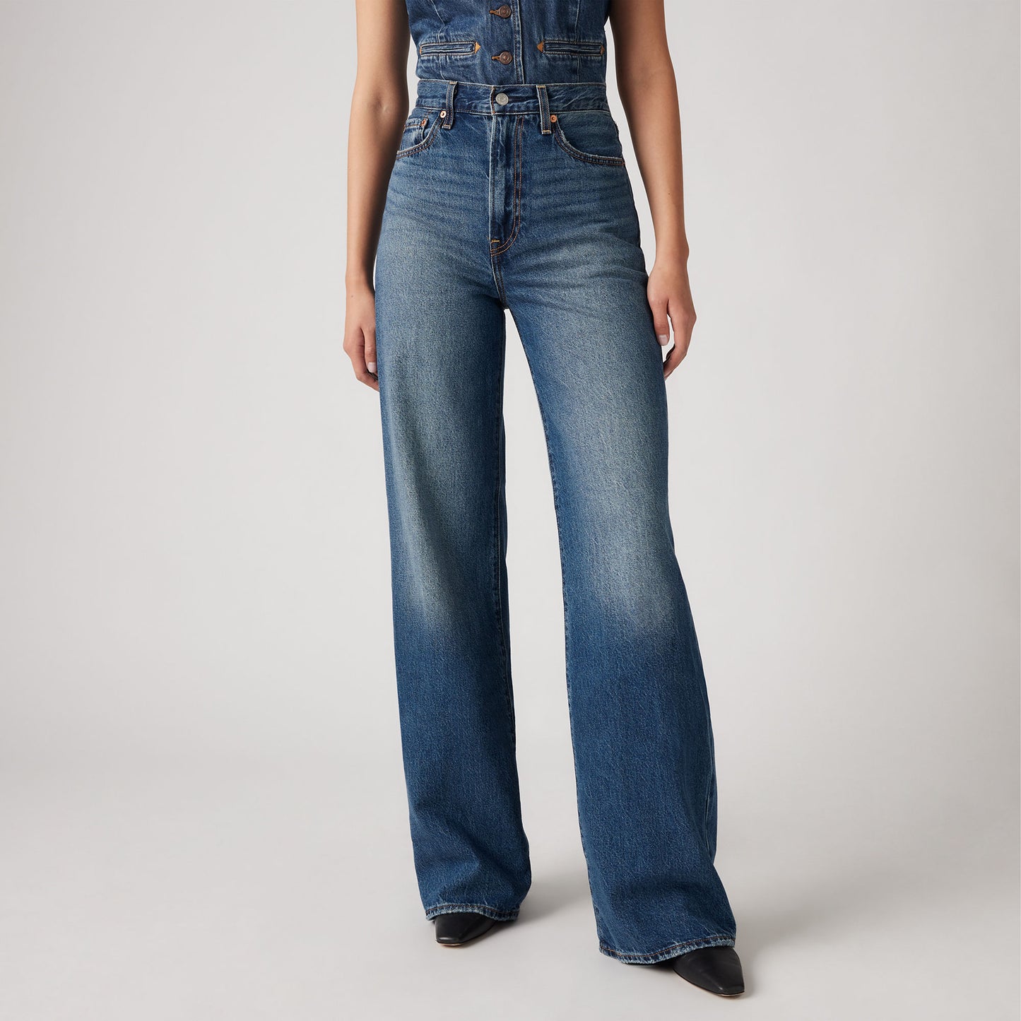 Levi’s® Women’s Ribcage Wide Leg Jeans