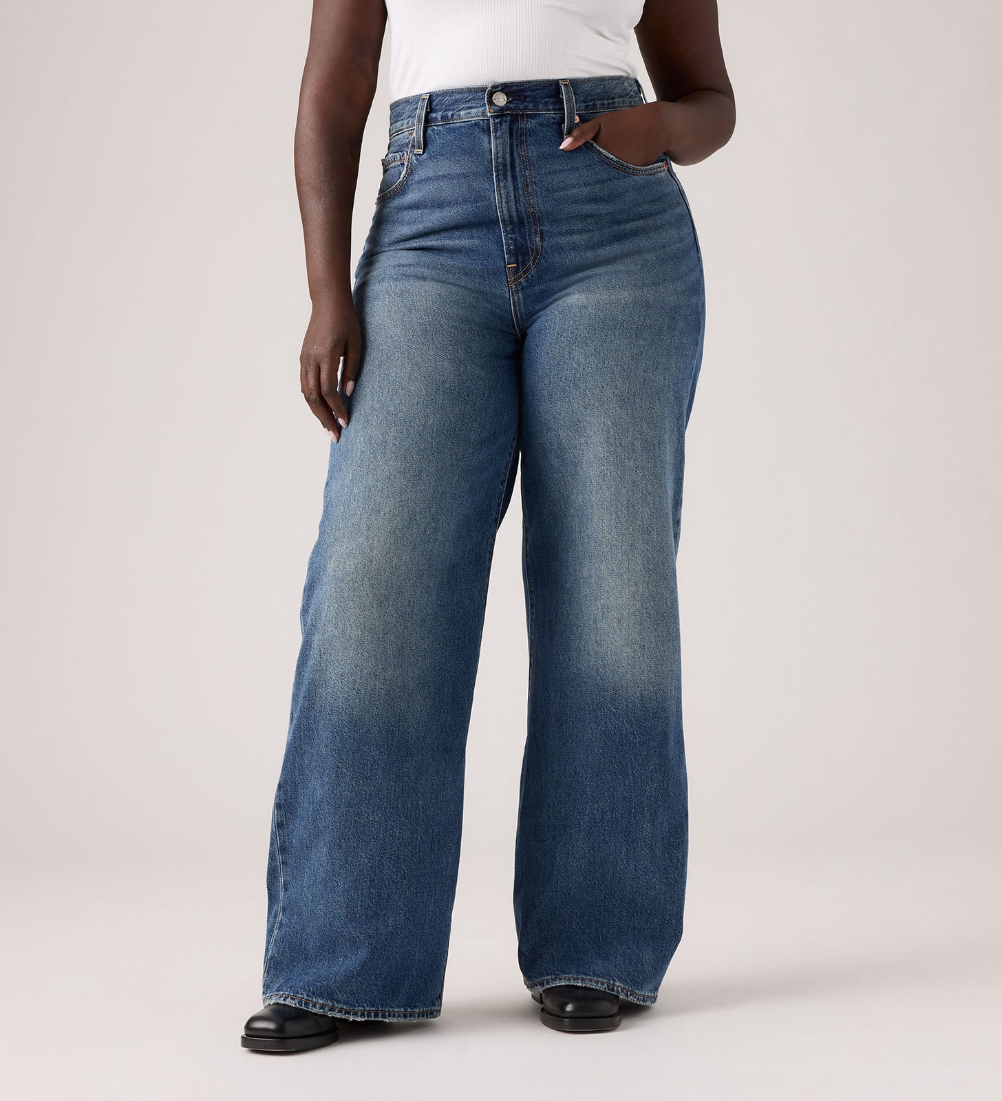 Main 11 - Levi’s® Women’s Ribcage Wide Leg Jeans - A60810012