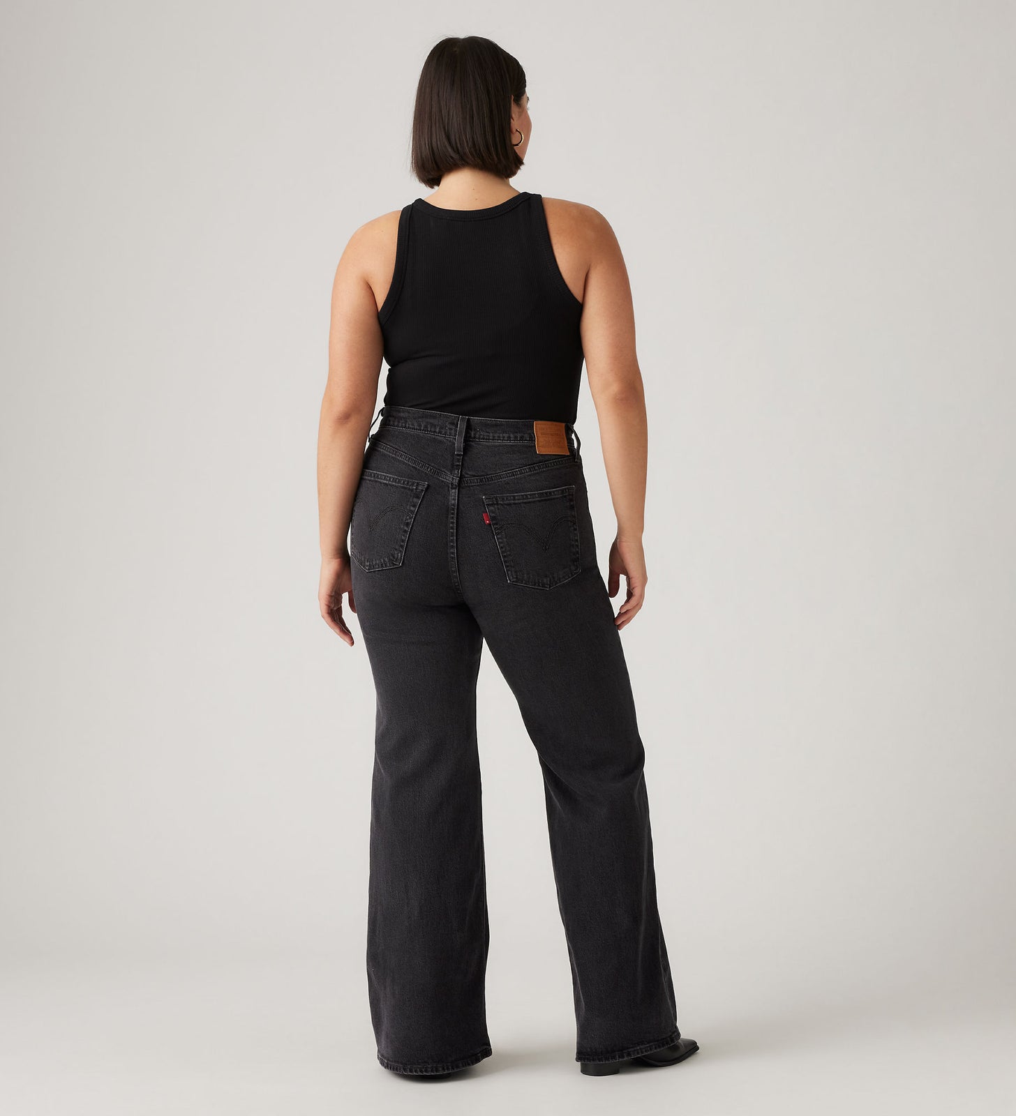 Main 7 - Levi's® Women's Ribcage Bell Jeans - A75030007