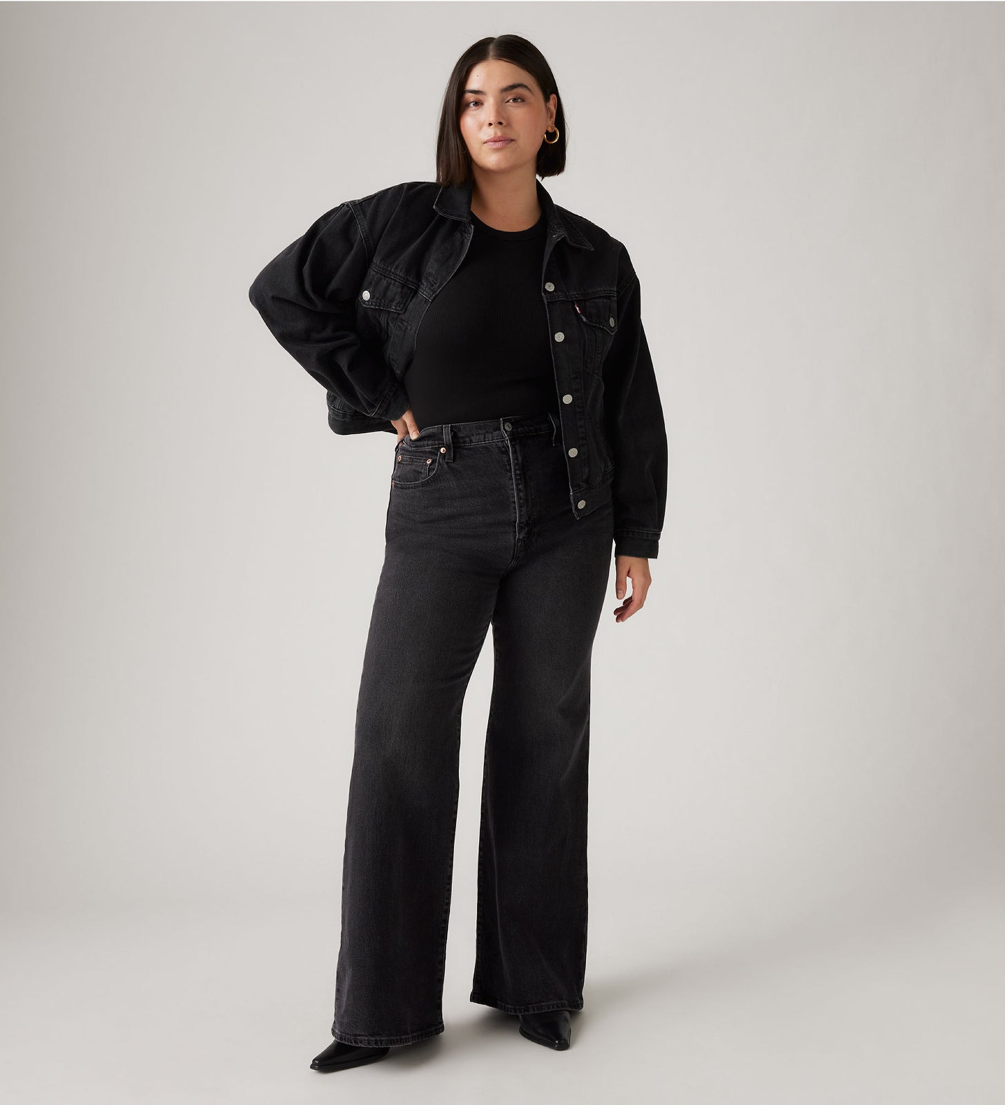 Main 6 - Levi's® Women's Ribcage Bell Jeans - A75030007