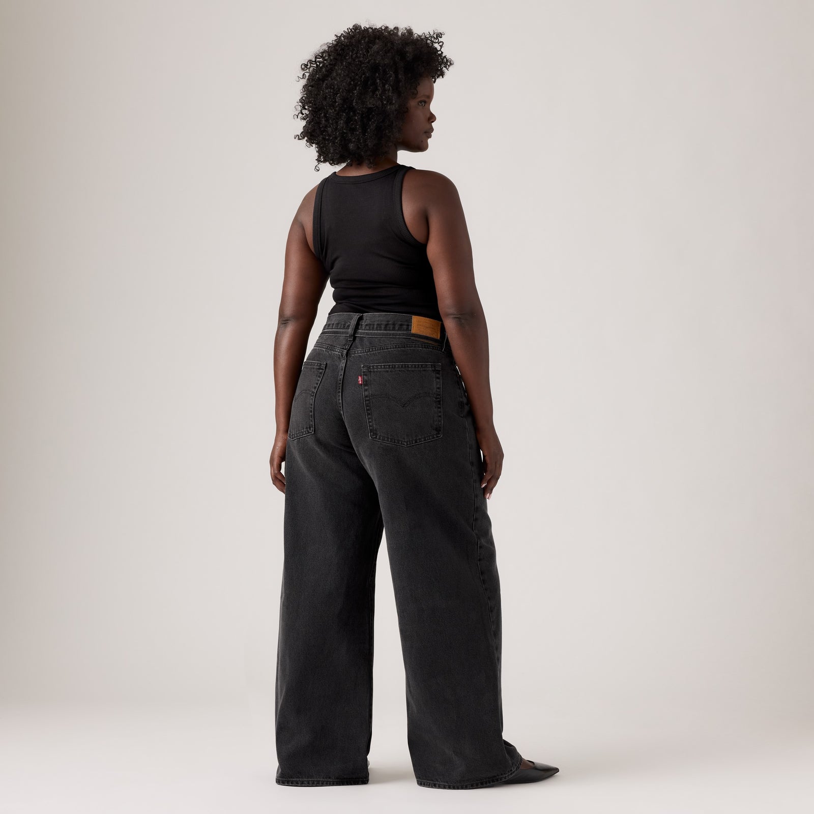 Main 7 - Levi's® Women's XL Straight Jeans - A87010003