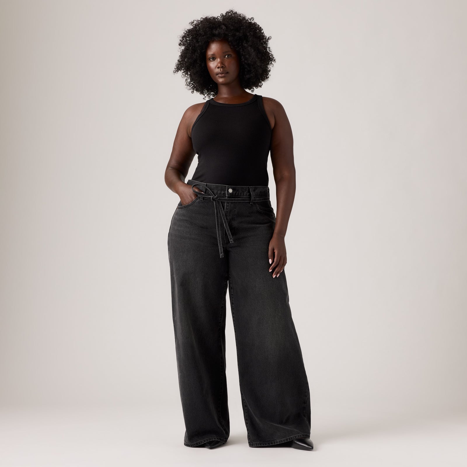 Main 5 - Levi's® Women's XL Straight Jeans - A87010003