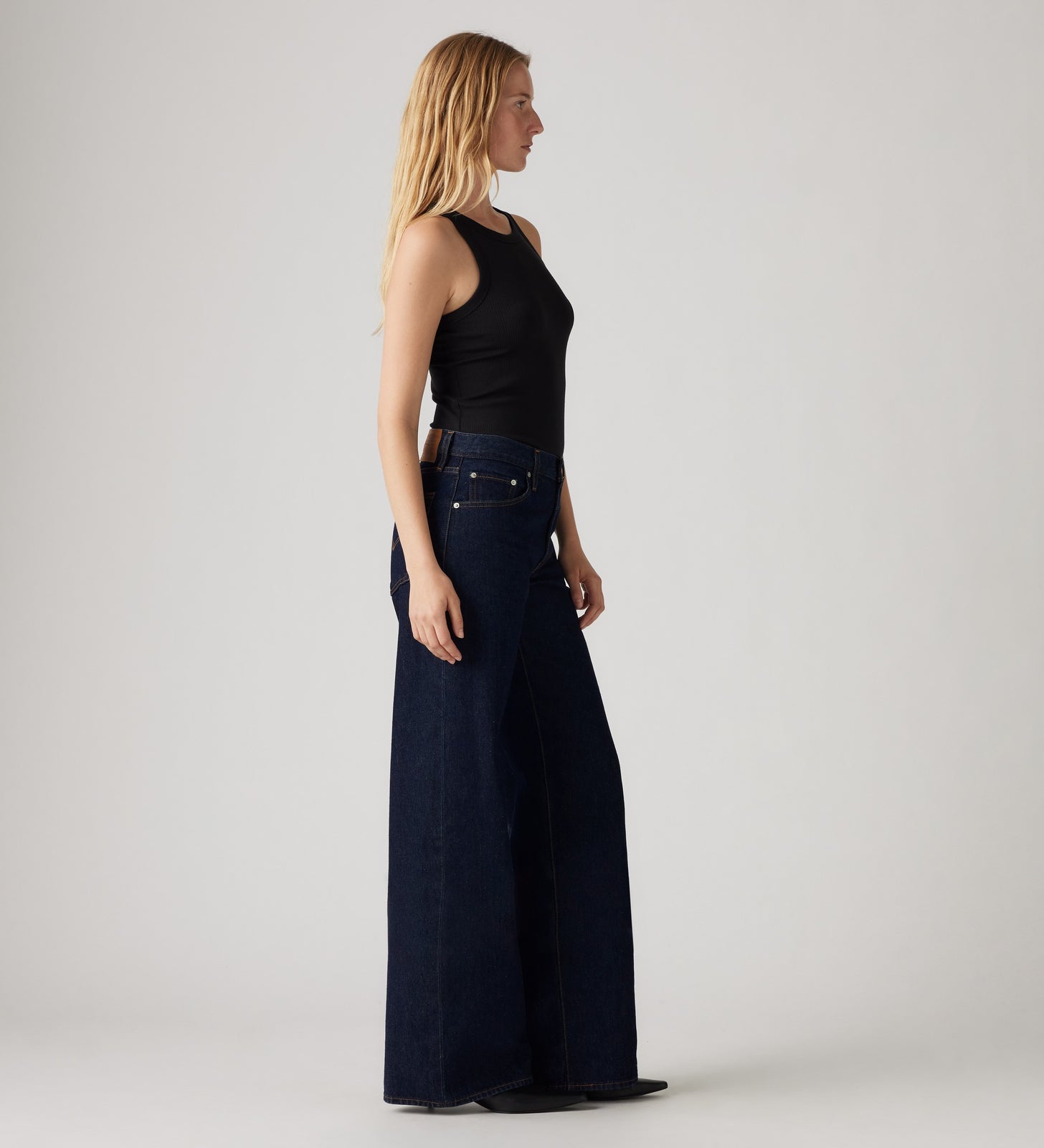 Main 2 - Levi's® Women's XL Straight Jeans - A87010007