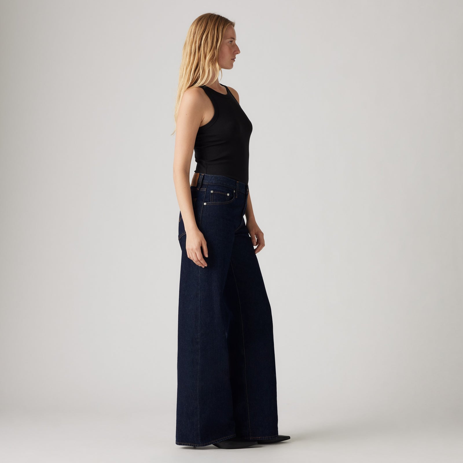 Main 2 - Levi's® Women's XL Straight Jeans - A87010007