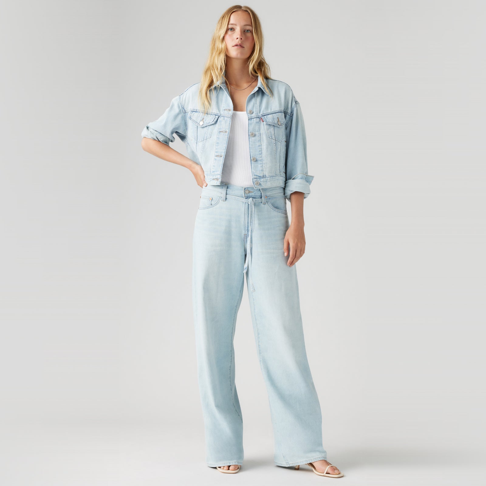 Main 1 - Levi's® Women's XL Straight Jeans SCL - 