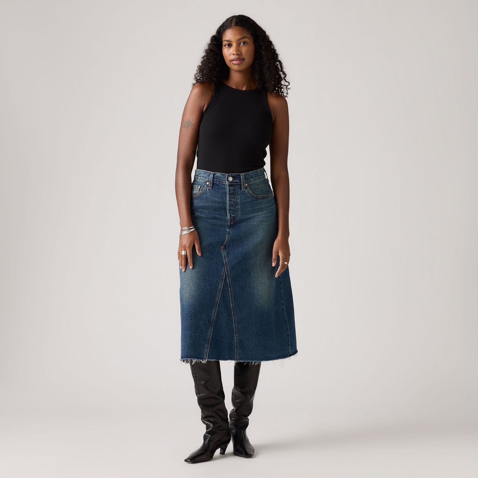 Main 1 - Levi's® Women's High-Rise A-Line Decon Skirt SCL - 