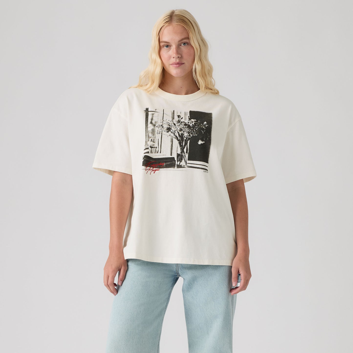 Levi's® Women's Graphic Tabor T-Shirt