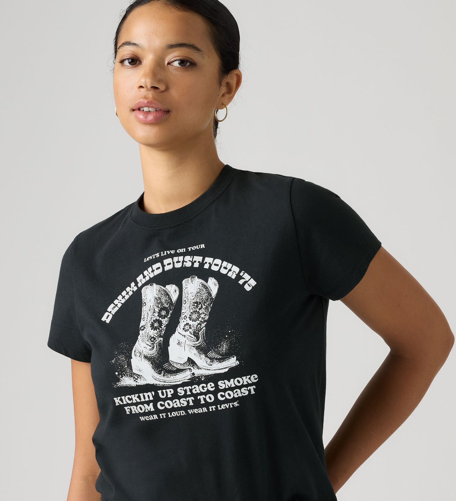 Main 4 - Levi's® Women's Graphic Favorite Tee - 005GV0084