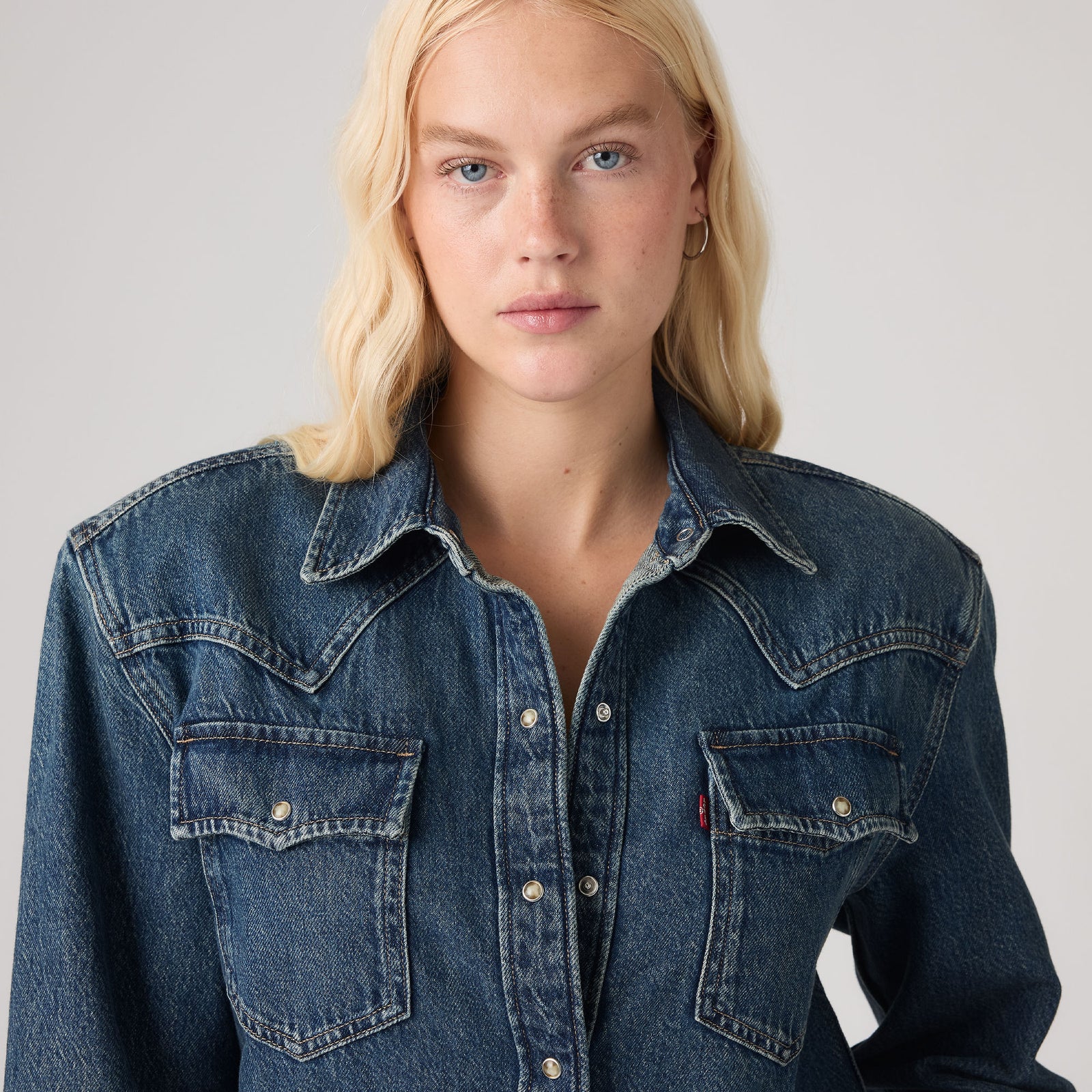 Main 4 - Levi's® Women's '80s Western Shirt - 007WR0005