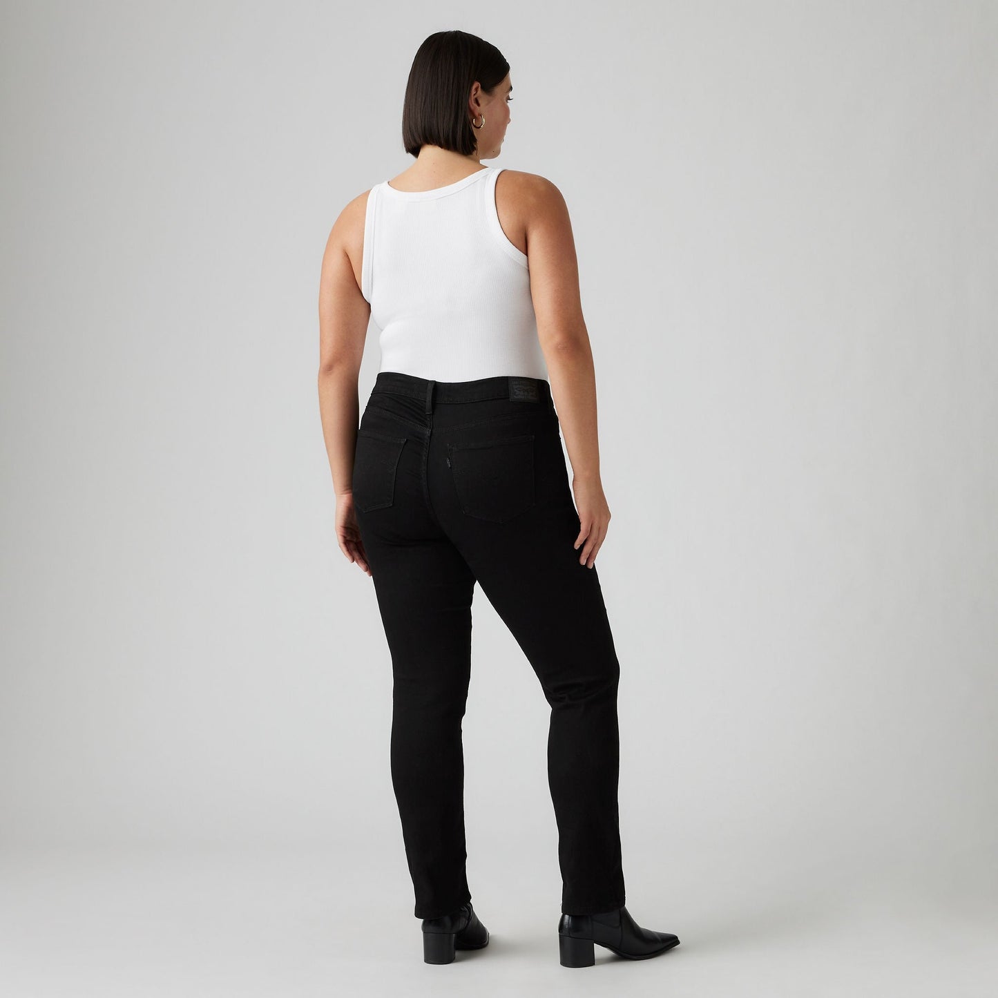 Levi’s® Women's 312 Shaping Slim Jeans