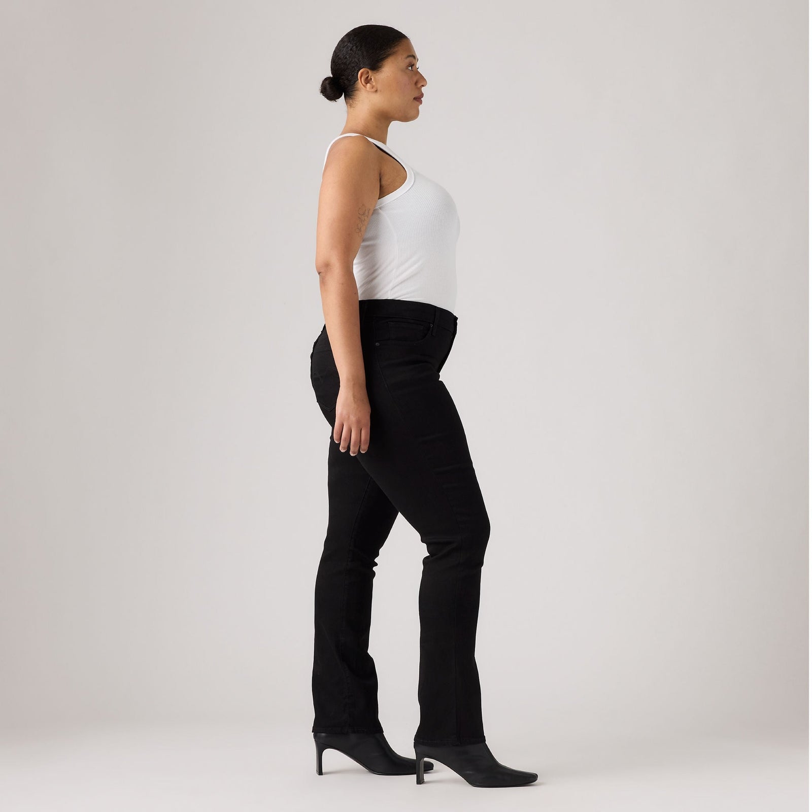 Main 11 - Levi's® Women's 314 Shaping Straight Jeans - 196310000