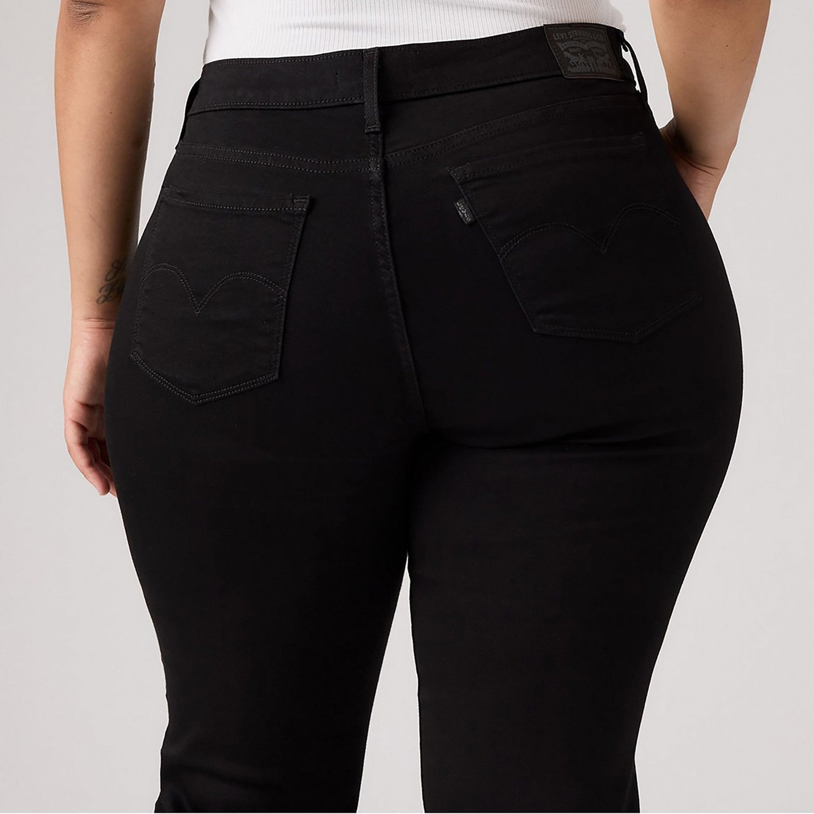 Main 17 - Levi's® Women's 314 Shaping Straight Jeans - 196310000