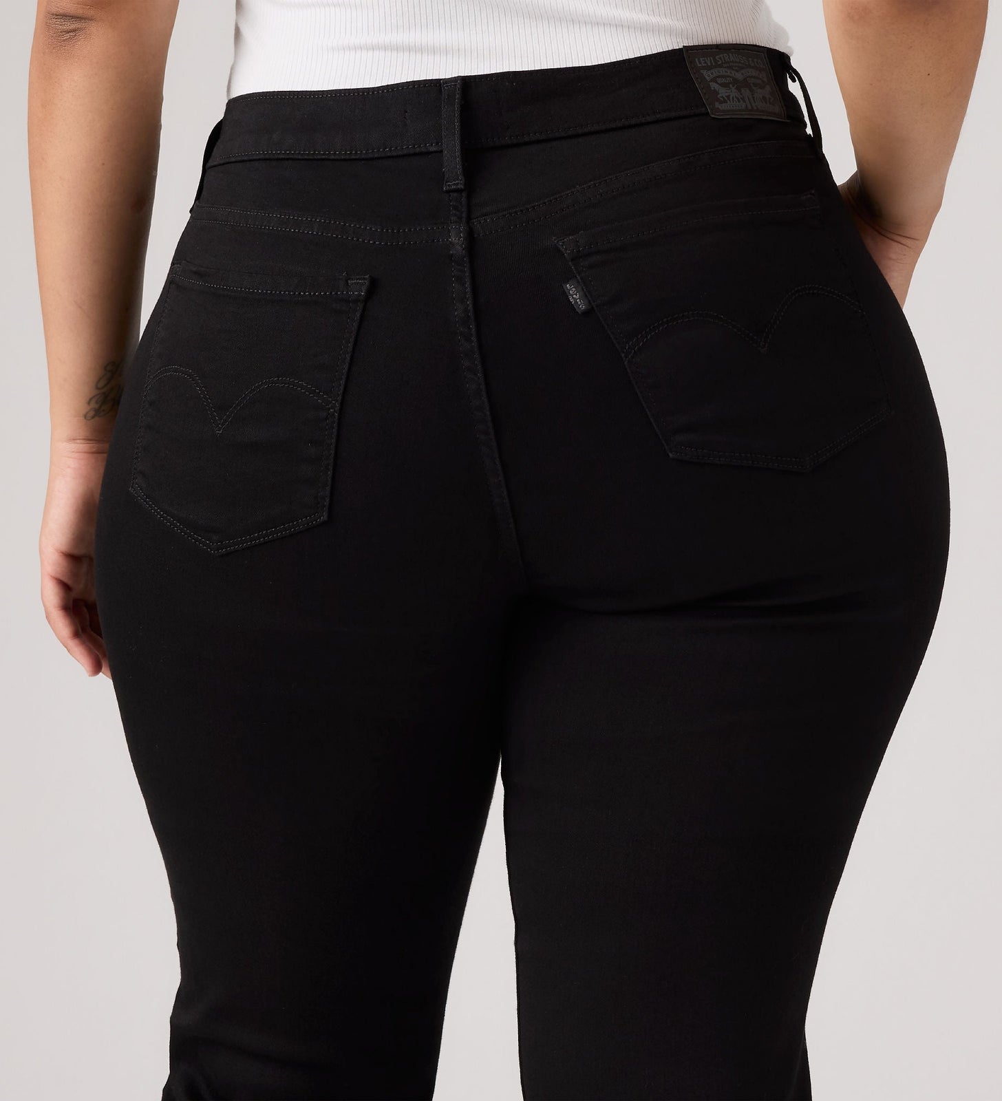 Main 18 - Levi's® Women's 314 Shaping Straight Jeans - 196310000