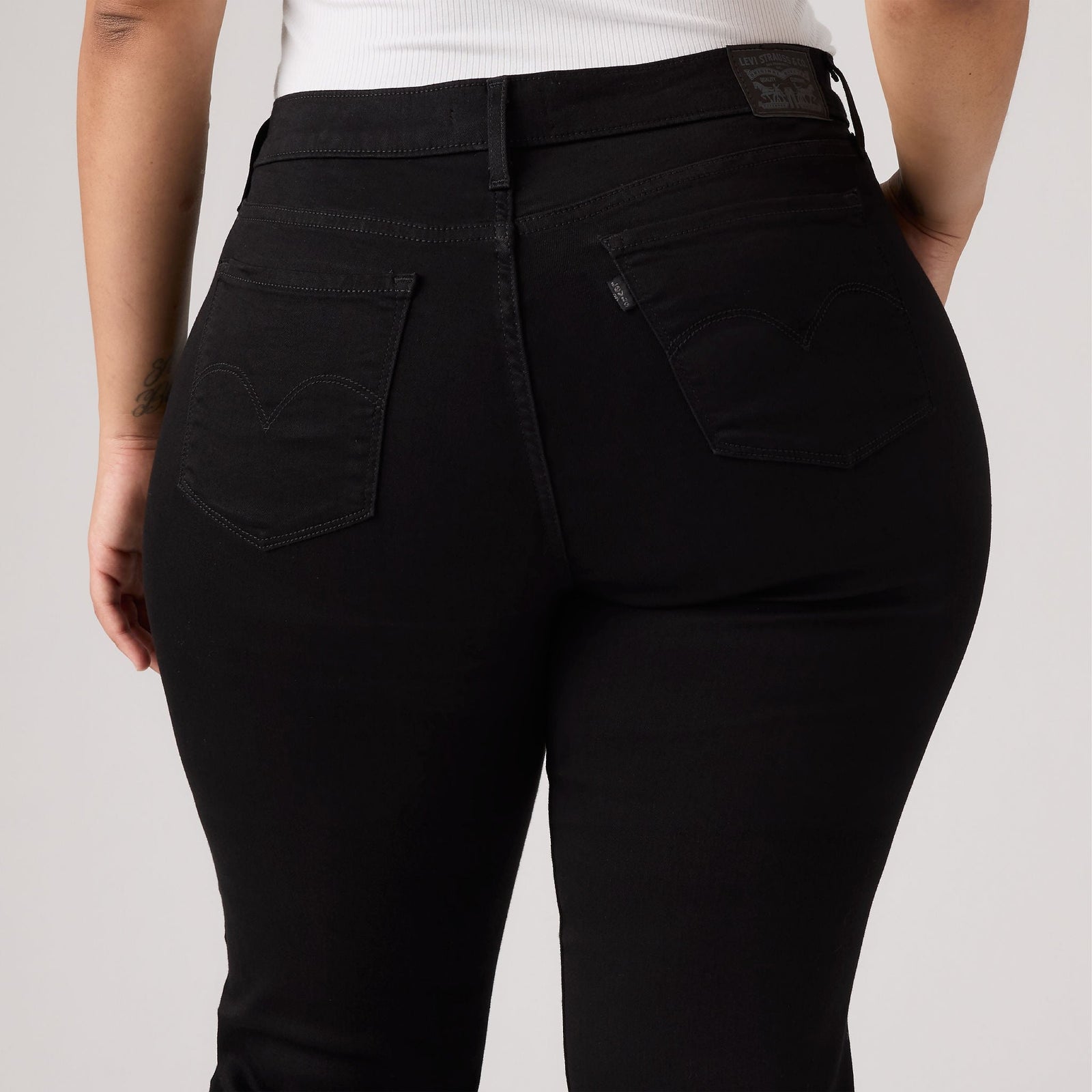 Main 18 - Levi's® Women's 314 Shaping Straight Jeans - 196310000