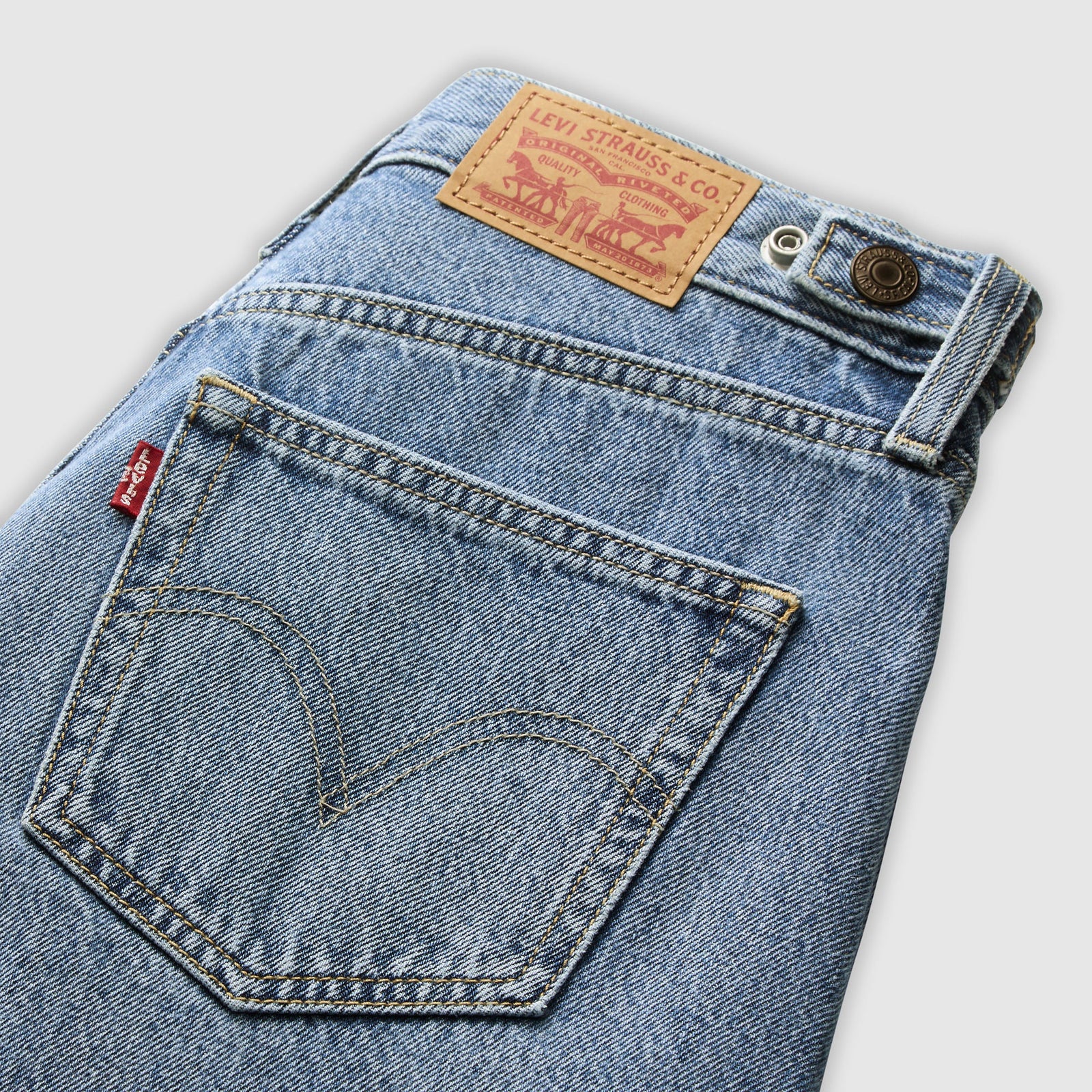 Main 8 - Levi's® Women's Cinch Barrel Jeans - 003V50002